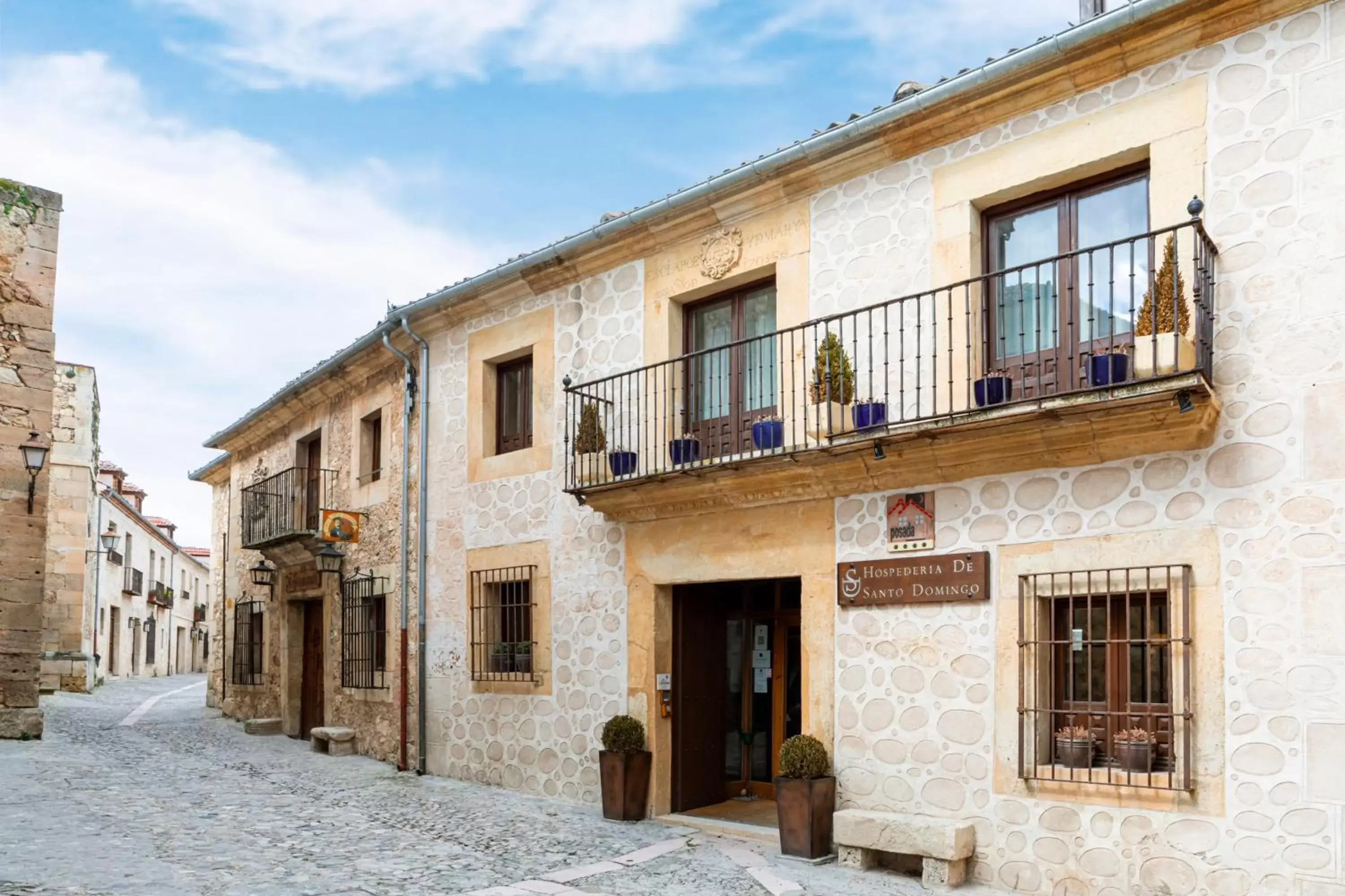 Facade/entrance, Property Building in Hospederia de Santo Domingo