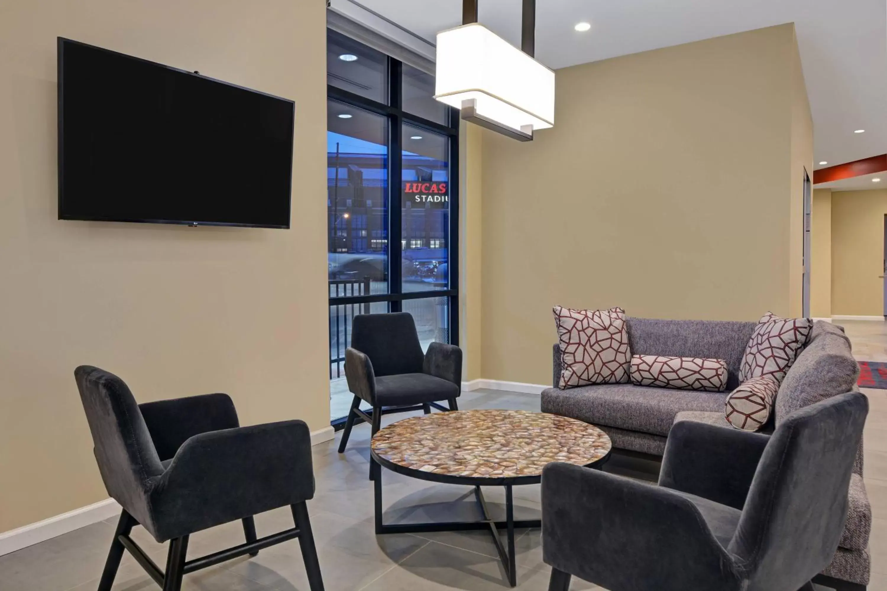 Lobby or reception, Seating Area in TownePlace Suites by Marriott Indianapolis Downtown