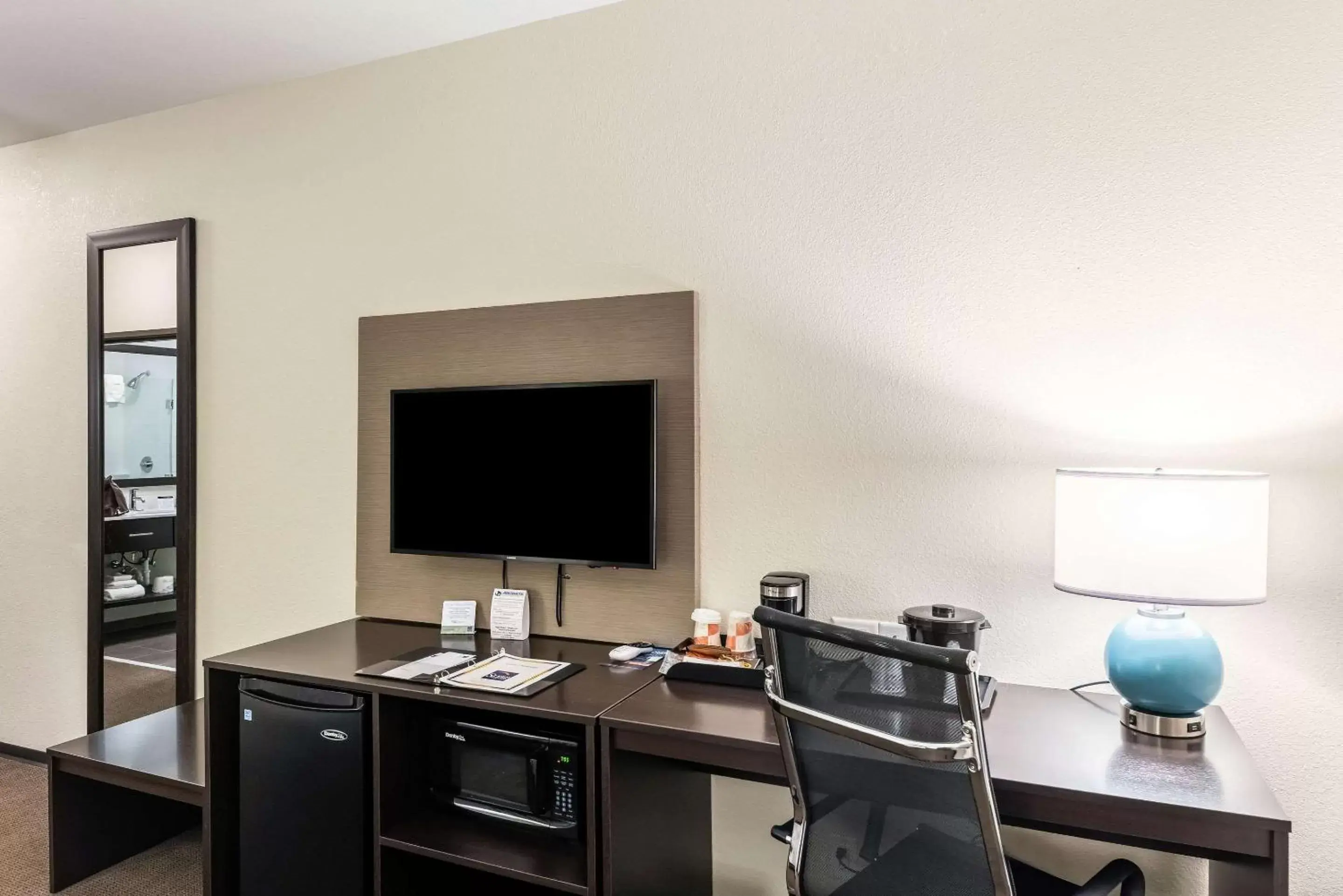 Photo of the whole room in Sleep Inn & Suites Fort Worth - Fossil Creek Photo of the whole room in Sleep Inn & Suites Fort Worth - Fossil Creek