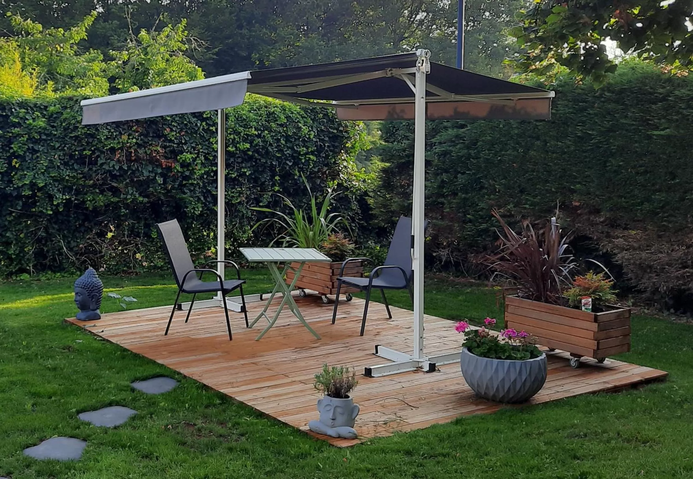 Property building in Chez Isa et Dens