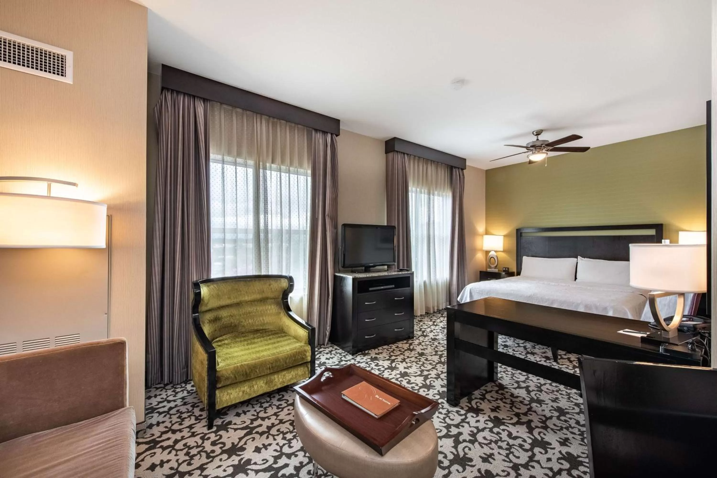 Living room, Bed in Homewood Suites by Hilton Oxnard/Camarillo