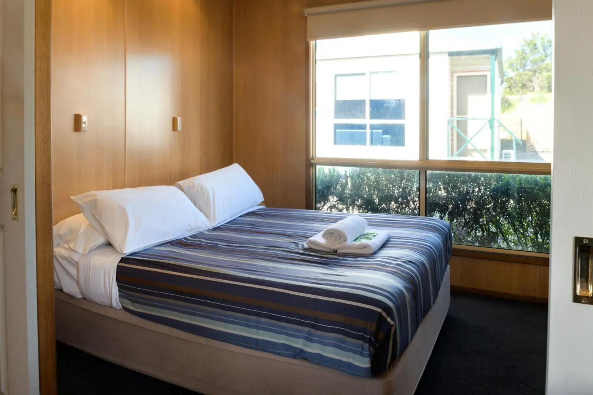 Bedroom, Bed in Discovery Parks - Mornington Hobart