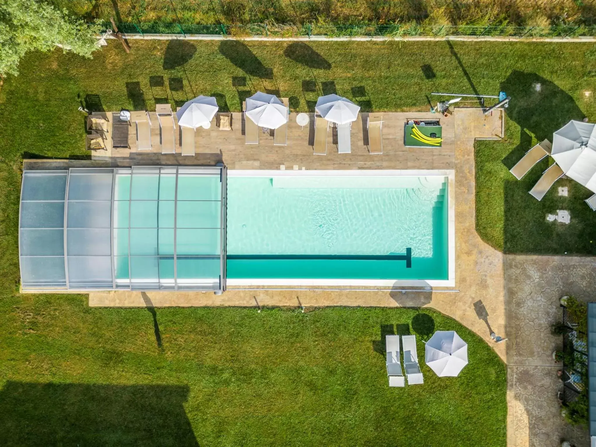 Pool View in La Casa di Valeria - Modena