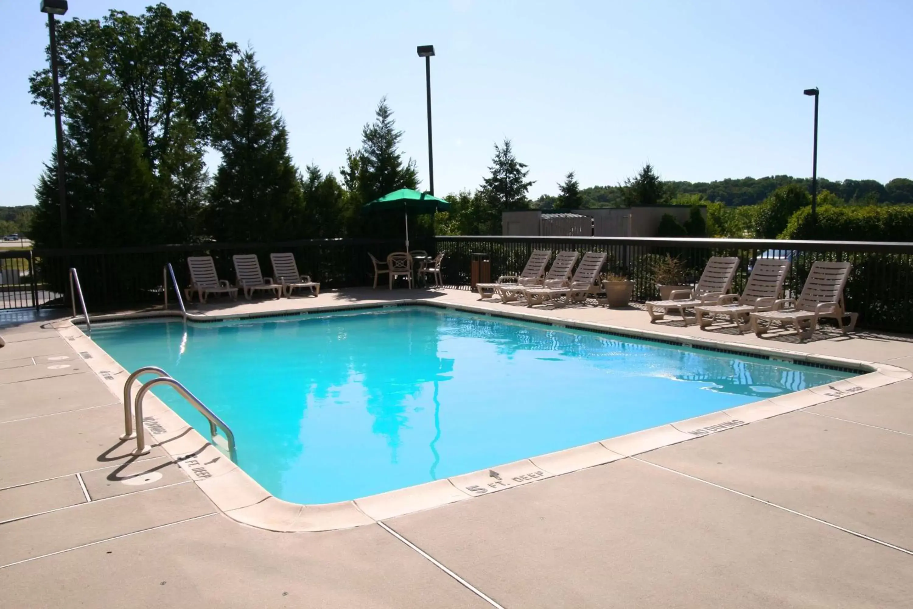 Pool view, Swimming Pool in Hampton Inn & Suites Valley Forge/Oaks