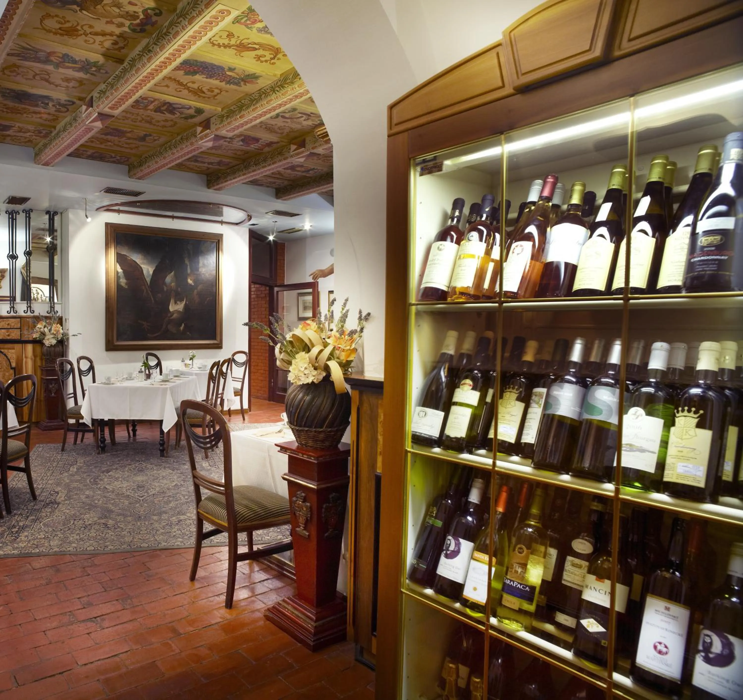 Restaurant/places to eat in Royal Ricc