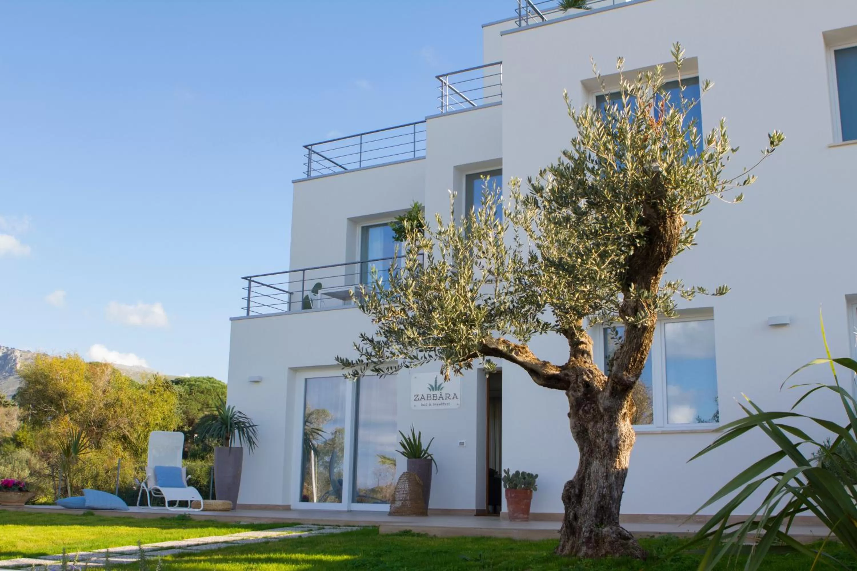 Property Building in Zabbàra B&B