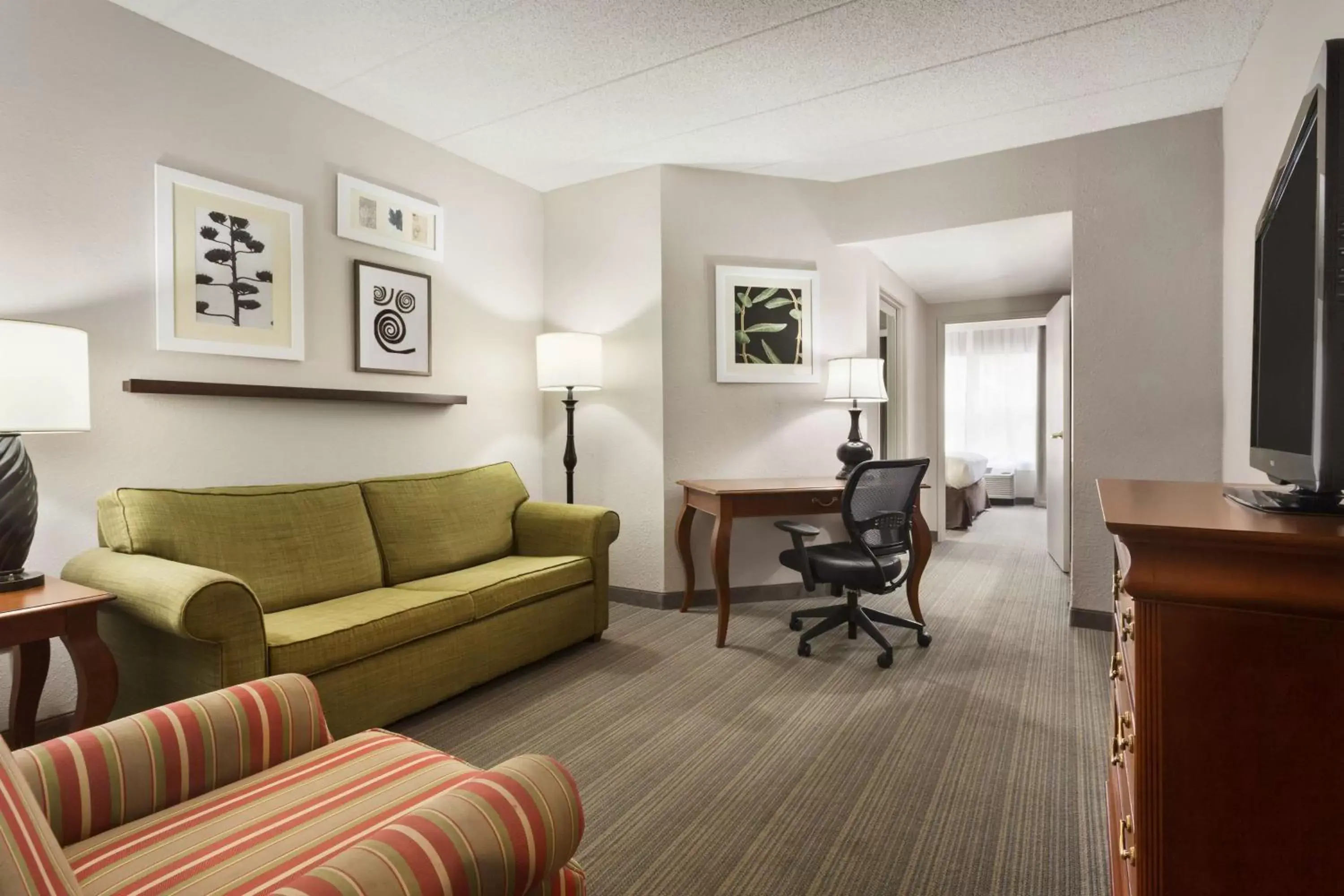 Photo of the whole room, Seating Area in Country Inn & Suites by Radisson, Lexington, KY