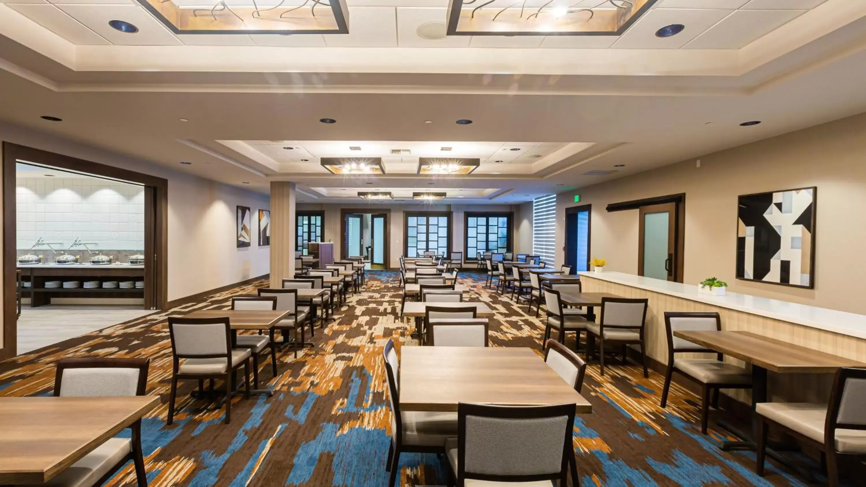Breakfast, Restaurant/Places to Eat in Holiday Inn San Jose-Silicon Valley, an IHG Hotel