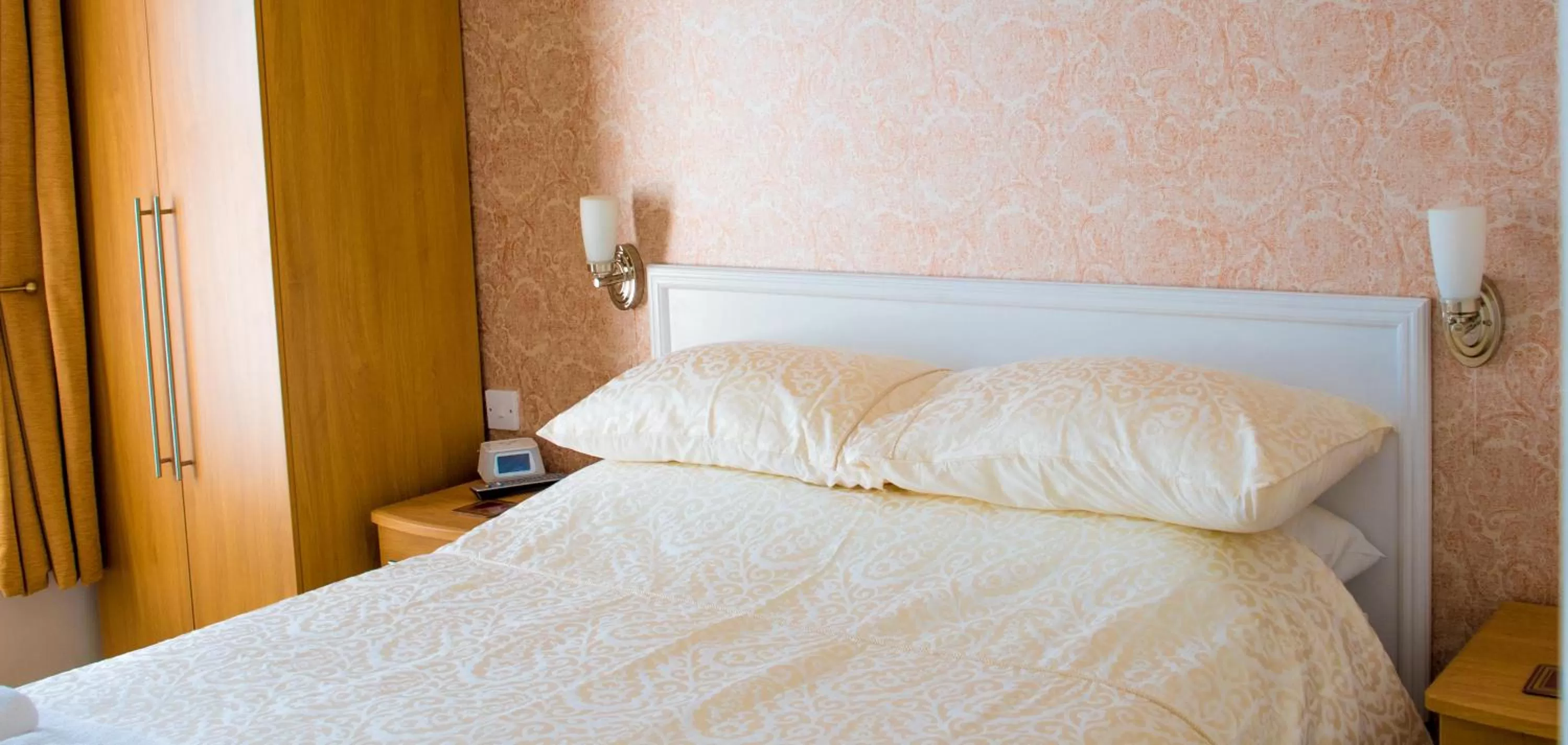 Bedroom, Bed in Grange Bank House