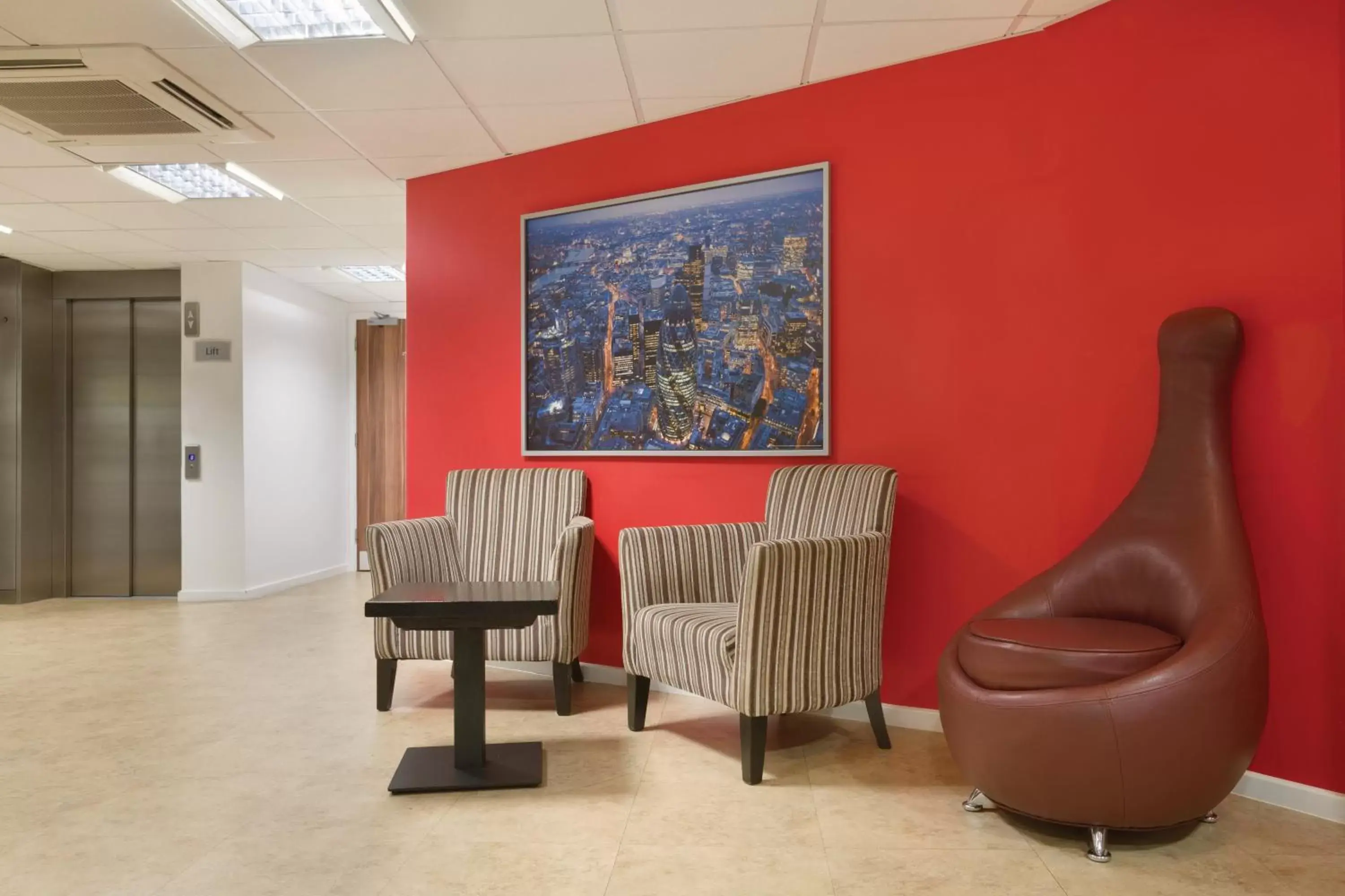 Lobby or reception in Ramada London Stansted Airport