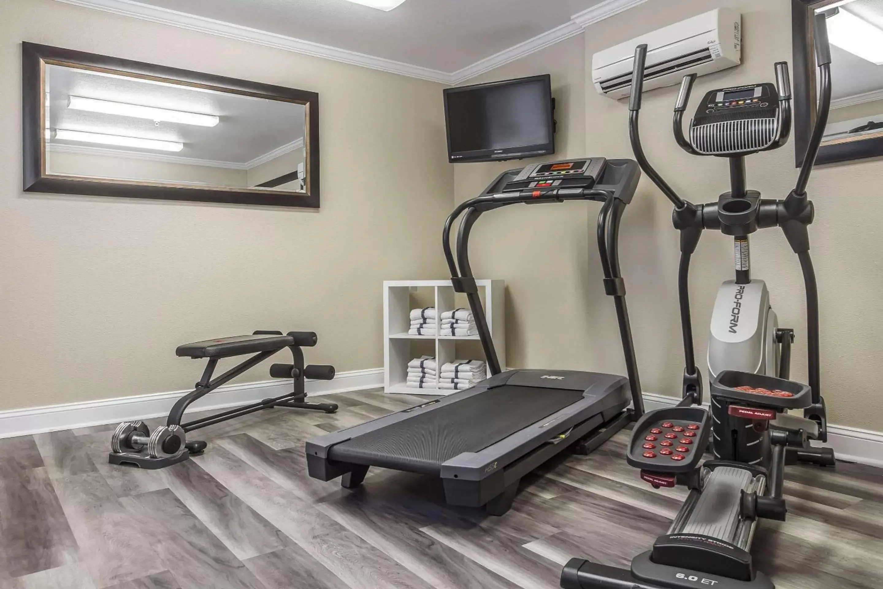 Fitness centre/facilities, Fitness Center/Facilities in Inn Off Capitol Park, Ascend Hotel Collection
