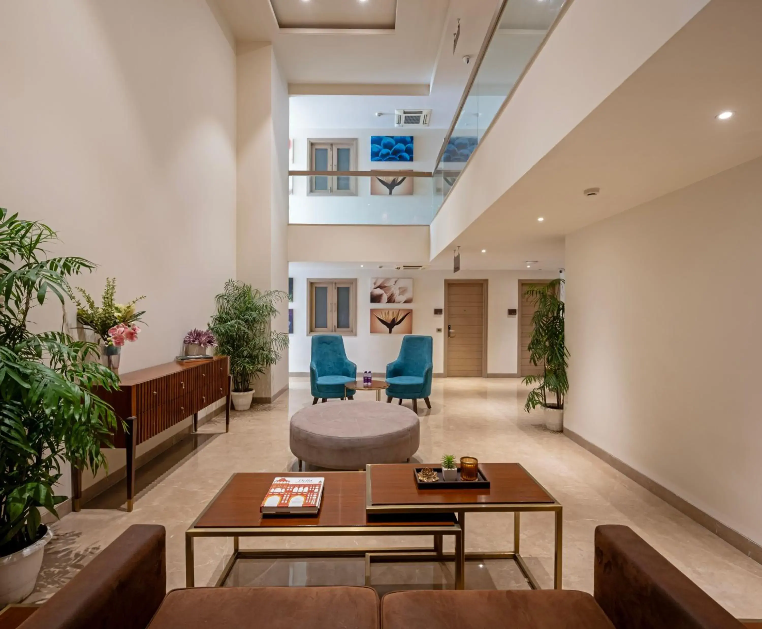 Seating area, Lobby/Reception in Hotel Saket 27