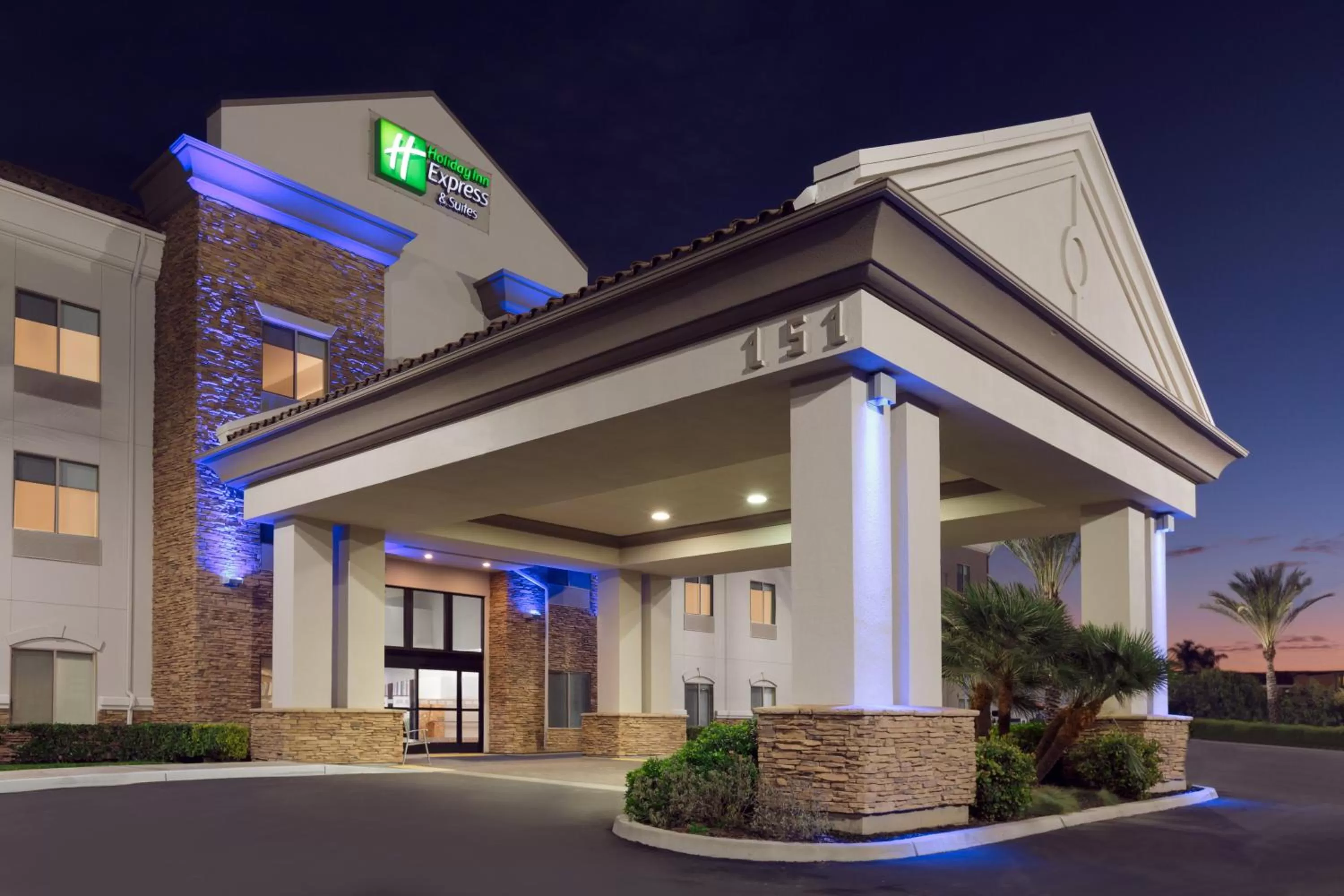 Property building in Holiday Inn Express & Suites Merced - Yosemite Natl Pk Area by IHG