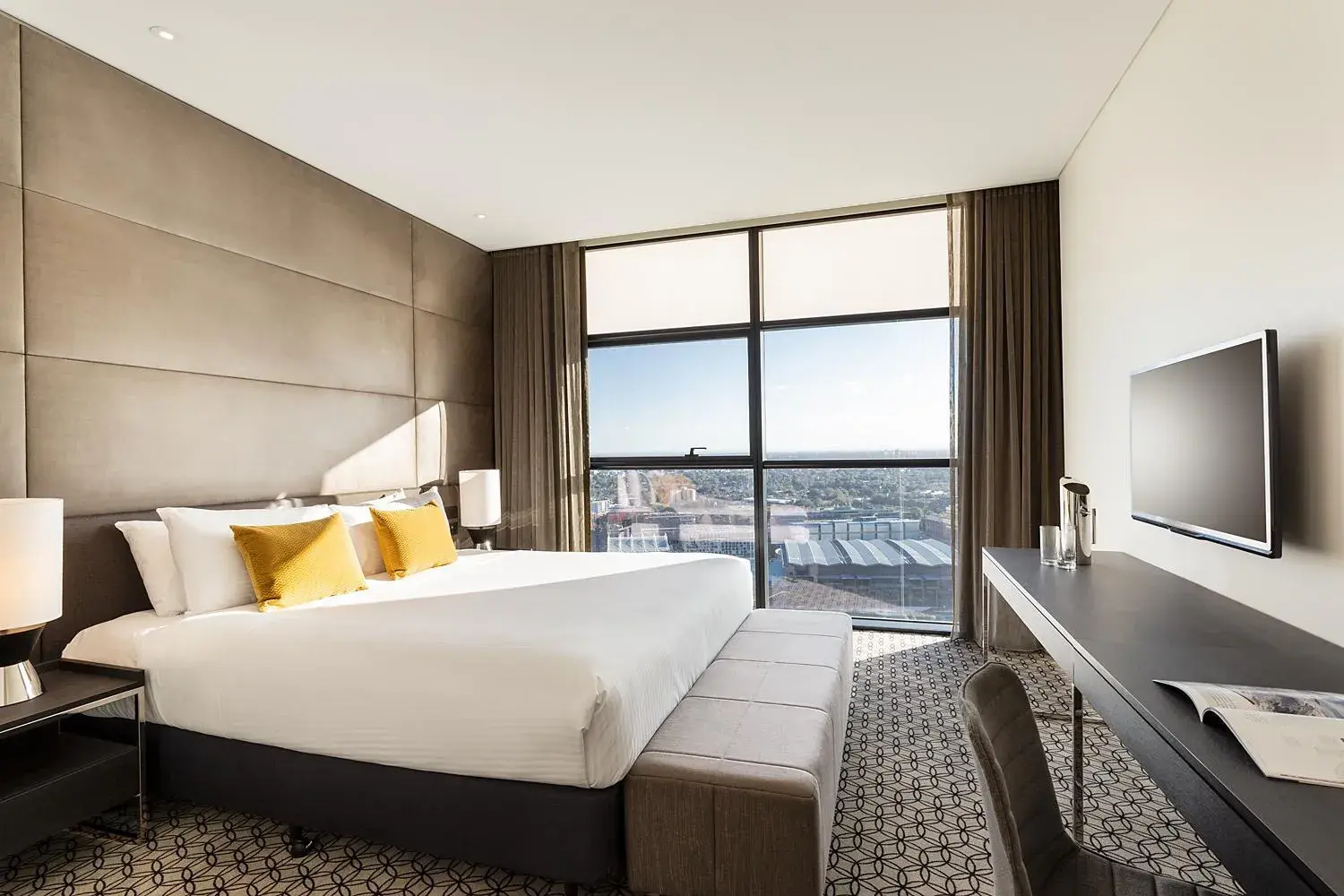 Bed in Fraser Suites Sydney