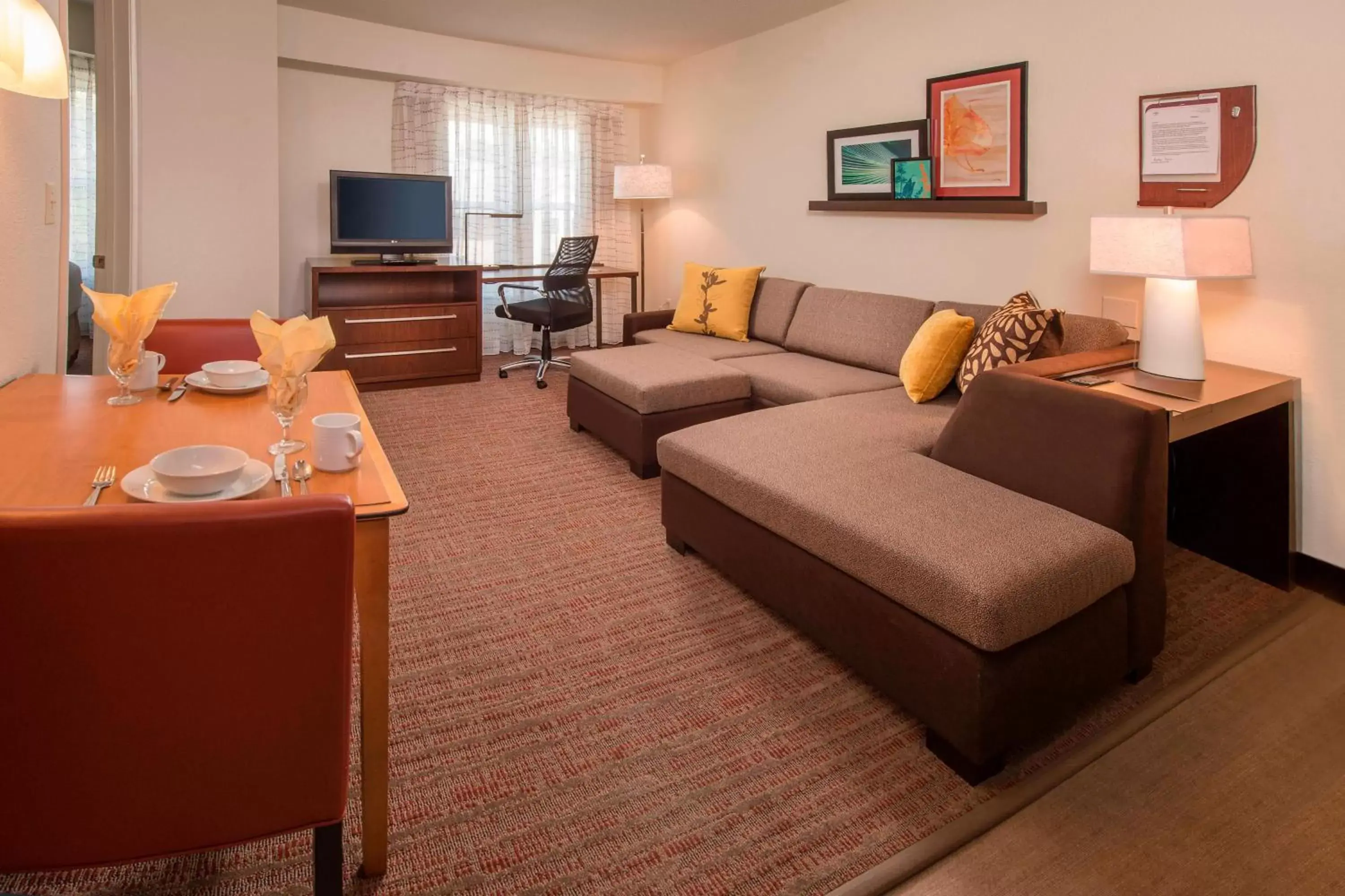 Living room, Seating Area in Residence Inn Frederick