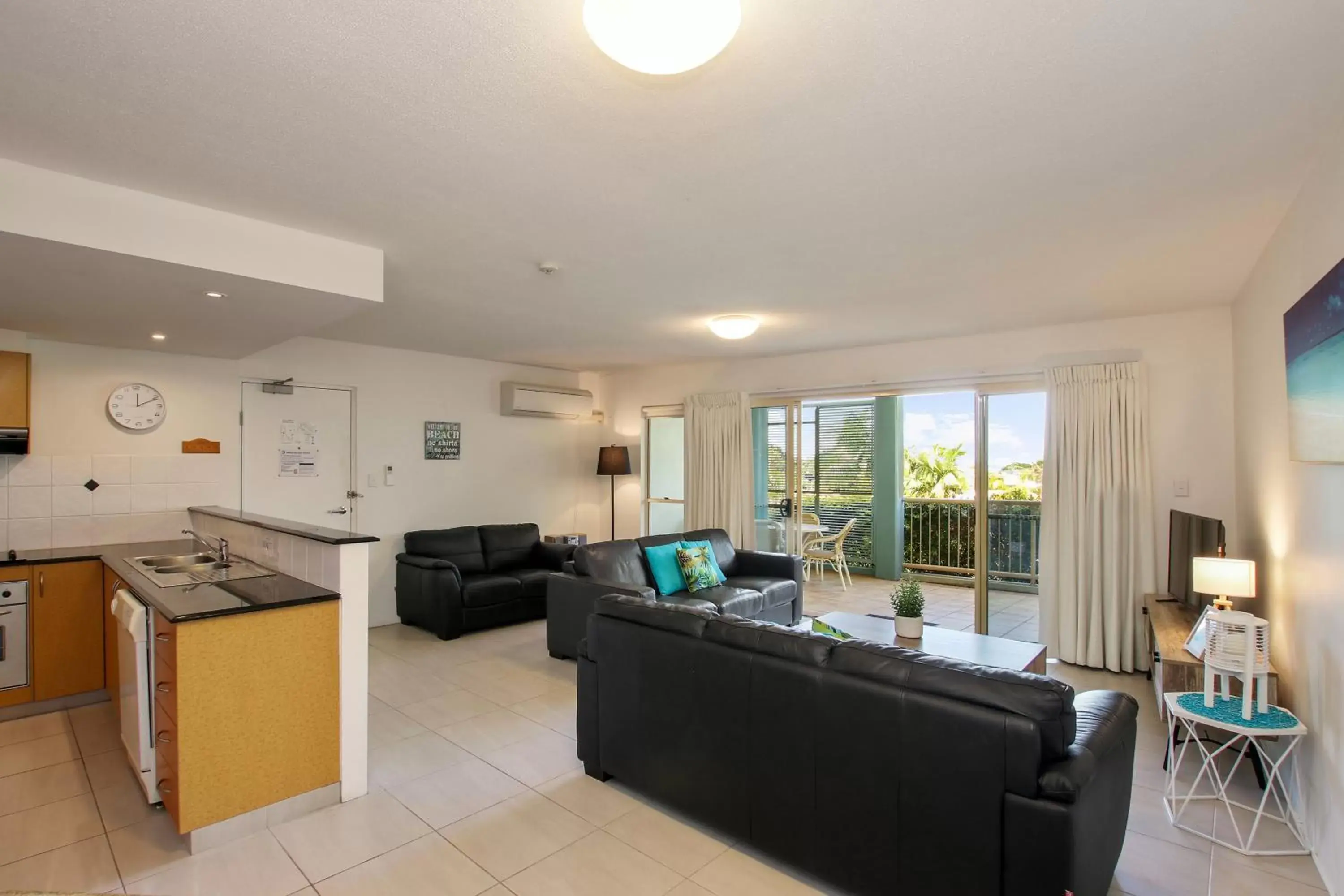 Seating Area in Lennox Beach Resort