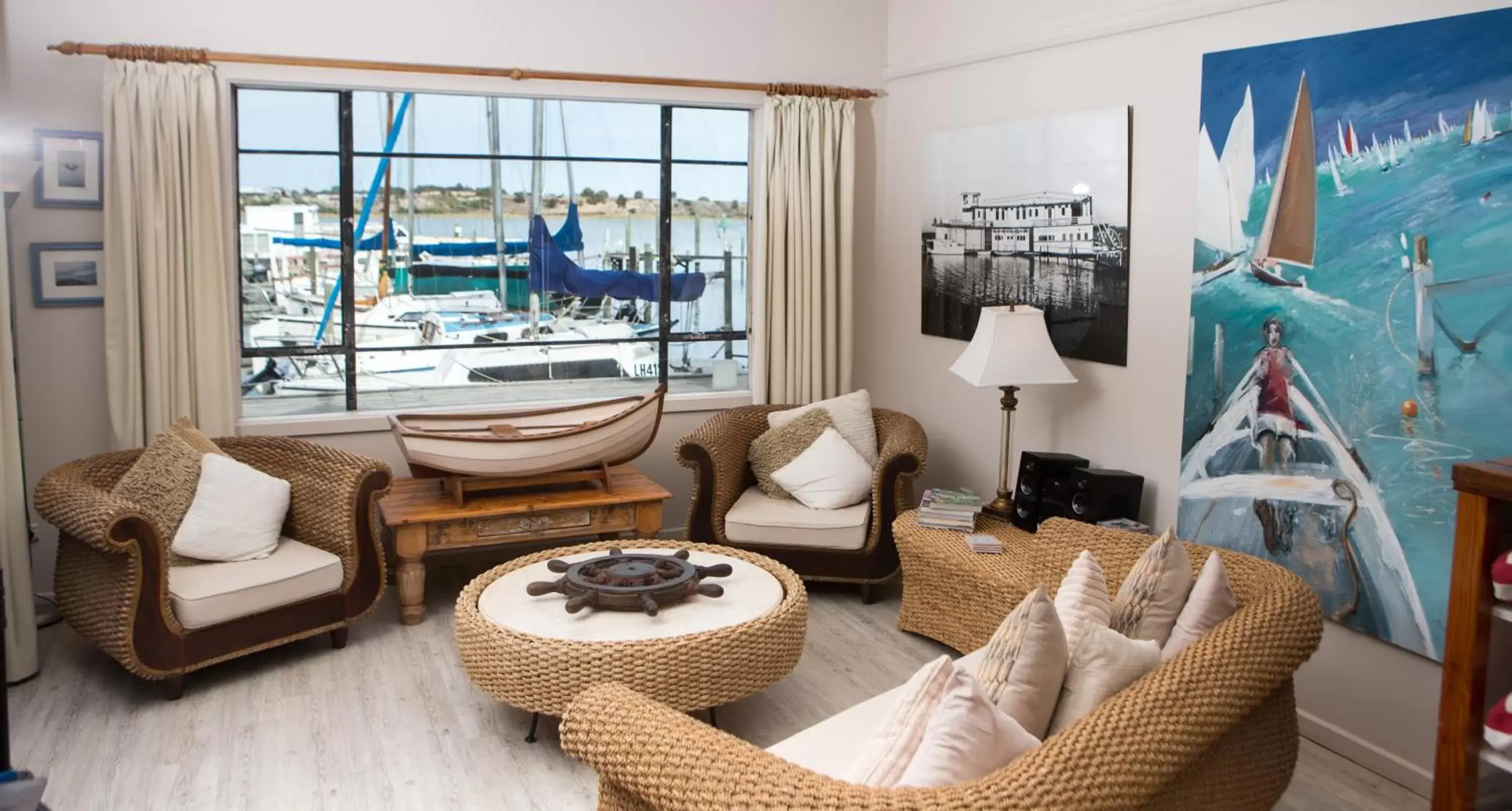 Living room, Seating Area in Boathouse - Birks River Retreat