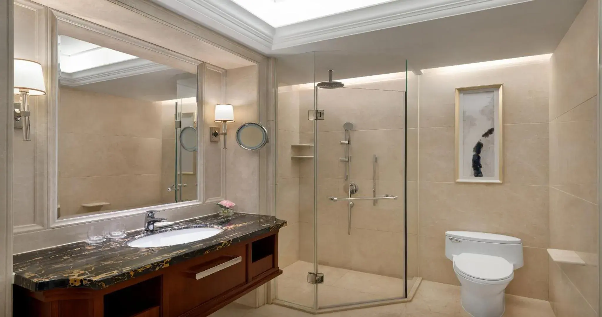 Bathroom in Grand Hotel Haikou (soon to be Fairmont Haikou)