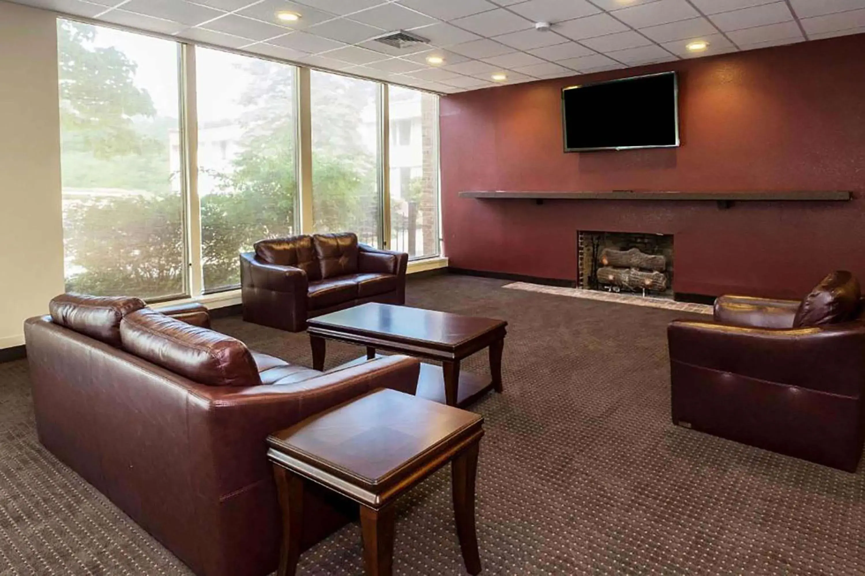 Lobby or reception, Seating Area in Red Roof Inn Williamsport, PA