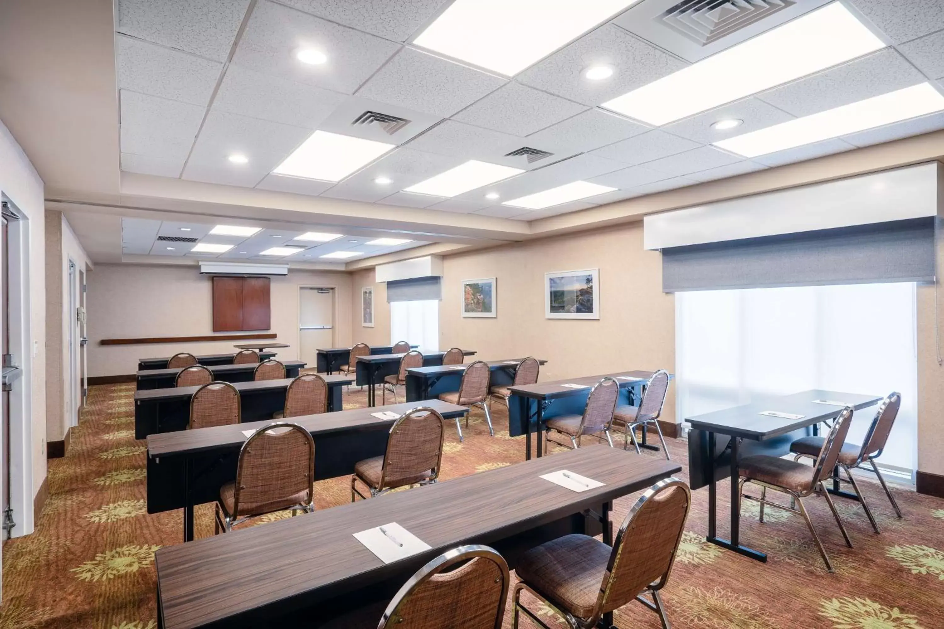 Meeting/conference room in Hampton Inn & Suites West Little Rock