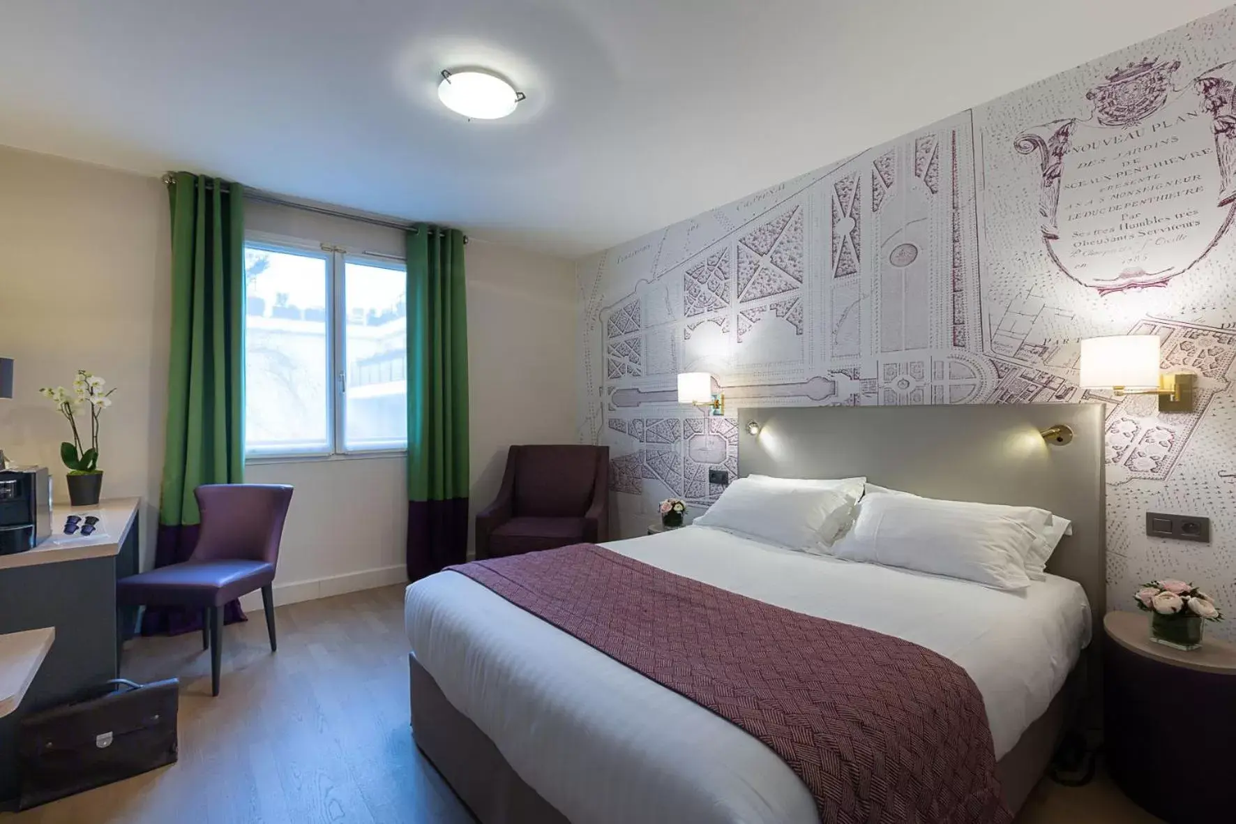 Bed in Hotel Montbriand Antony - Ancien Alixia