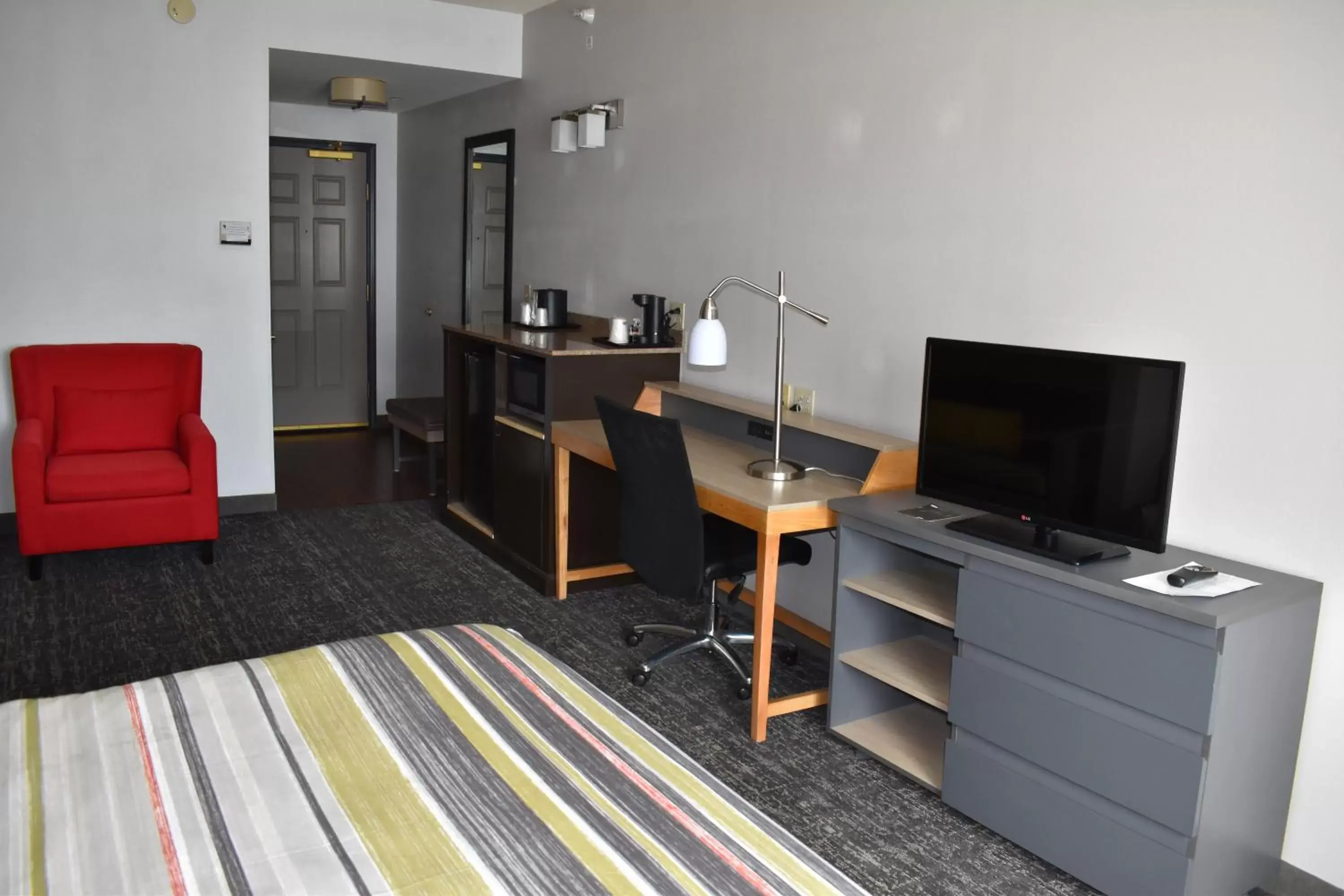 TV/Entertainment Center in Country Inn & Suites by Radisson, Hagerstown, MD