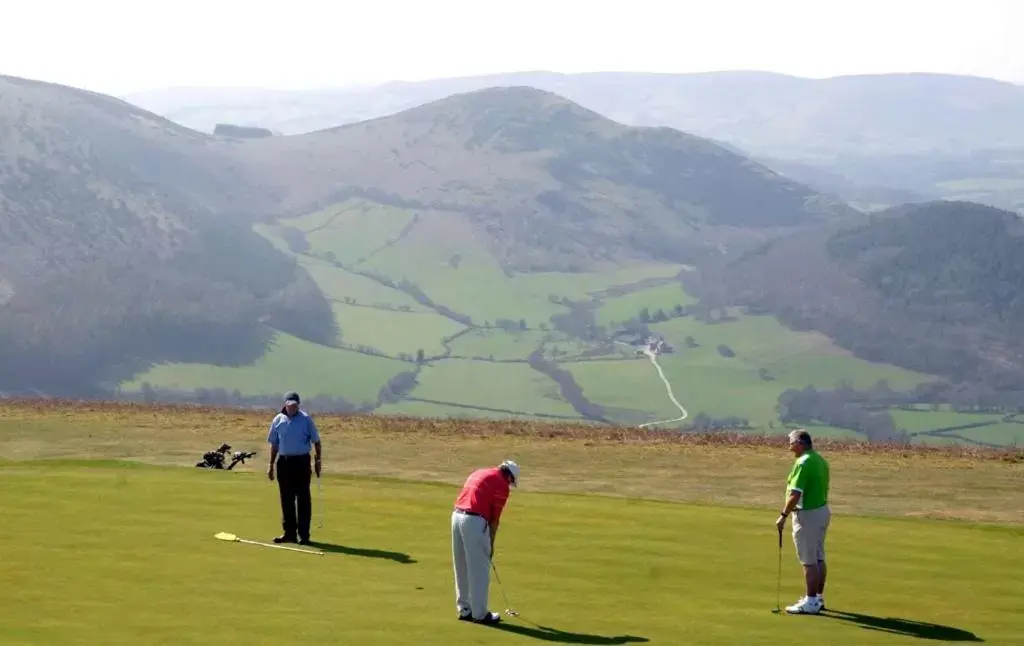 Golfcourse, Golf in Burton Hotel