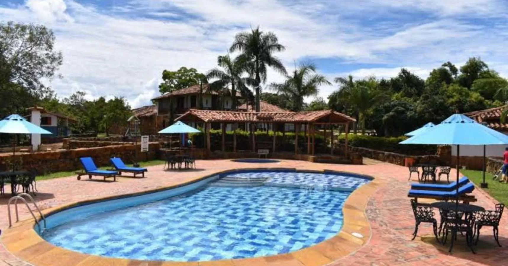Swimming pool in Hotel Finca Buenos Aires Barichara
