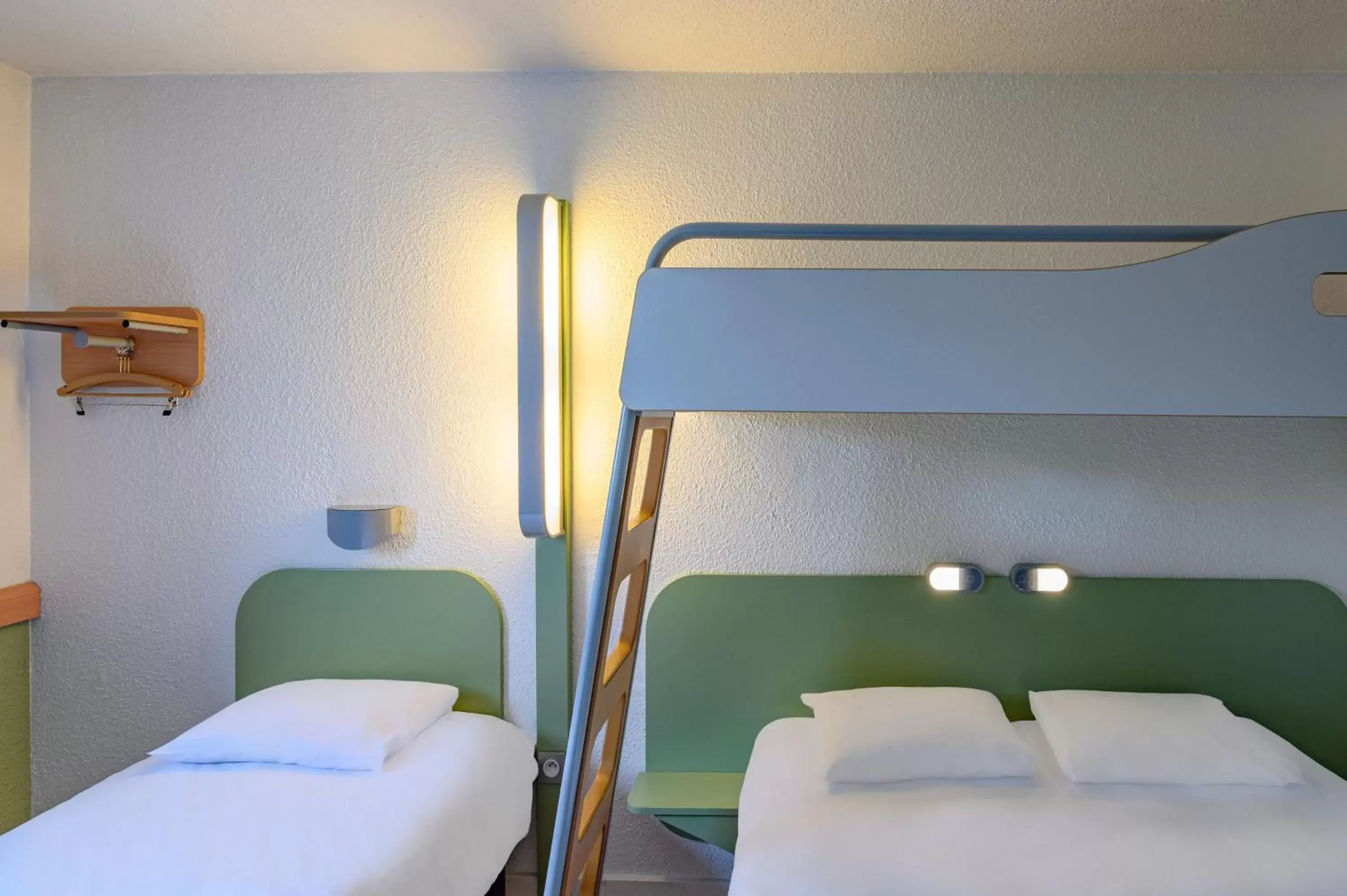 Family, Bunk Bed in Ibis budget Saint-Étienne stade