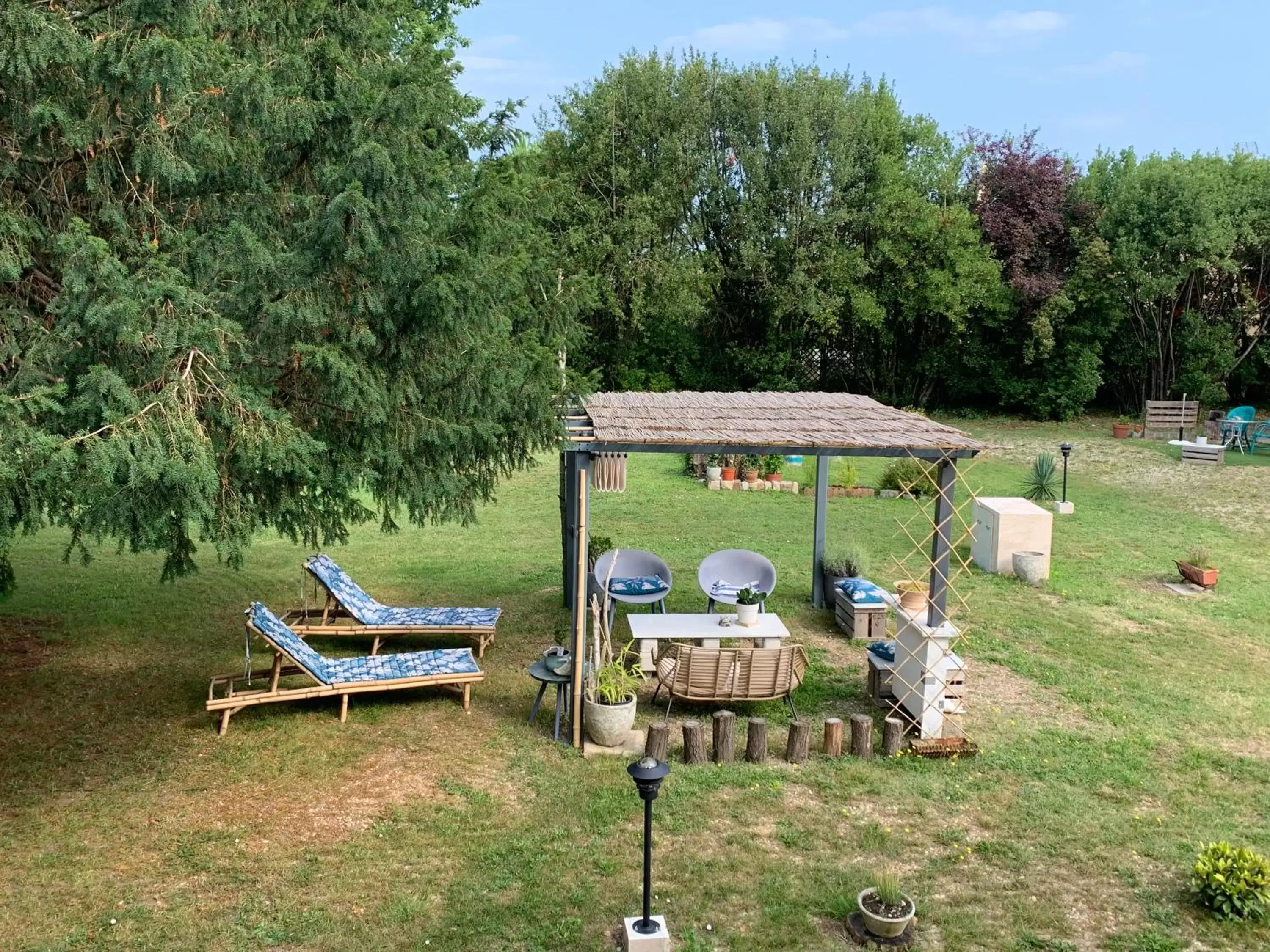 Patio, Garden in Suite privative Abella - Aile de maison bourgeoise