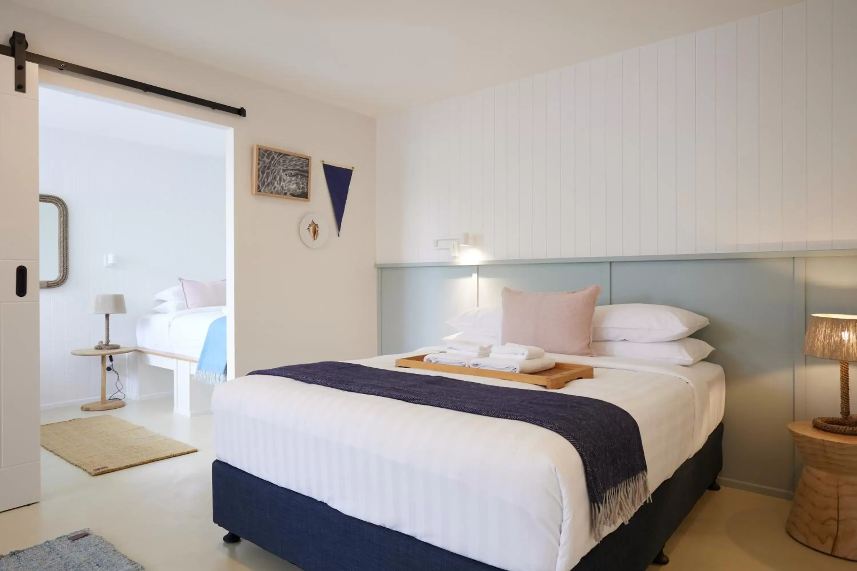 Bedroom, Bed in The Blue Water, Dreamtime Beach