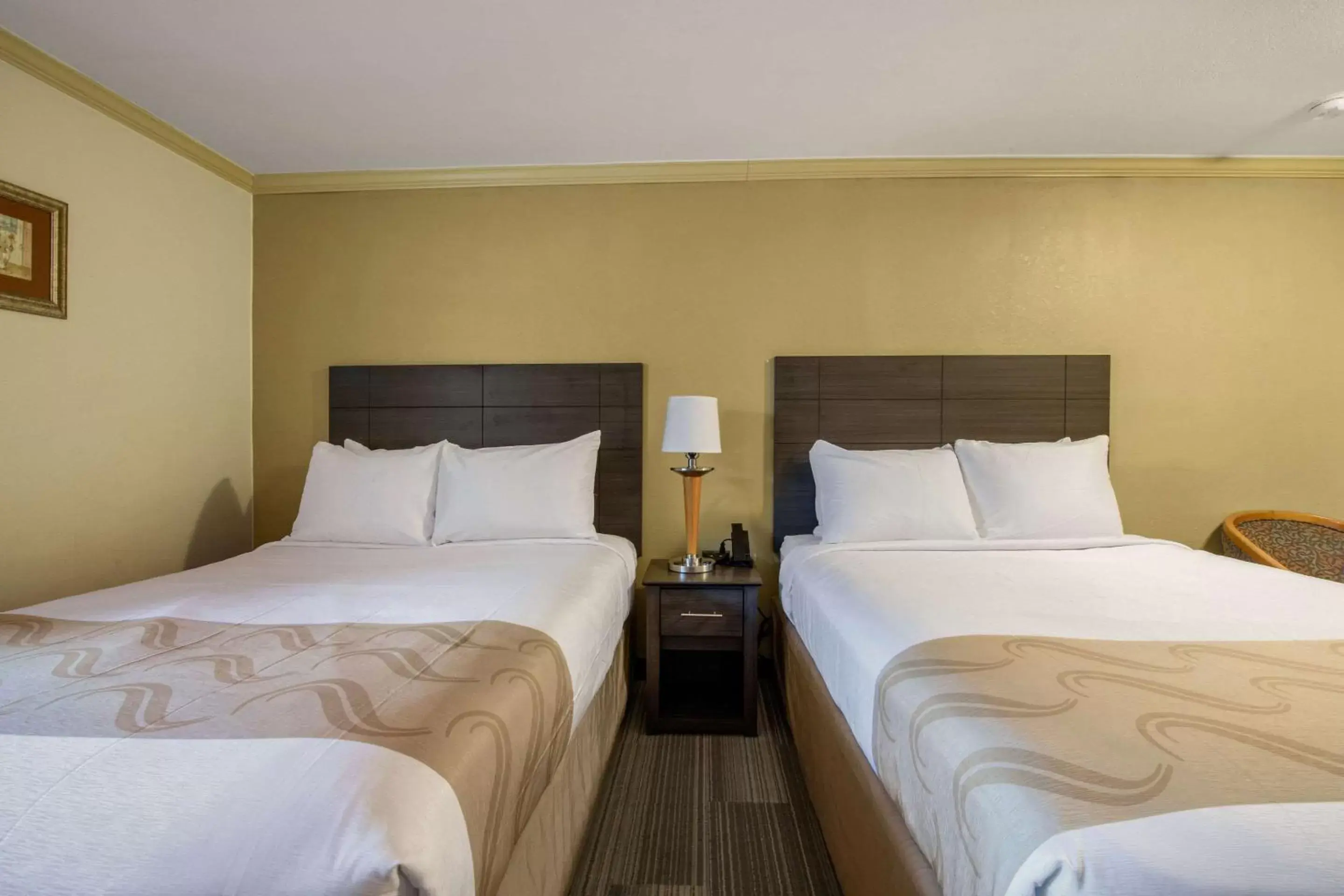 Queen Room with Two Queen Beds - Non-Smoking in Hibiscus Inn & Suites Queen Room with Two Queen Beds - Non-Smoking in Hibiscus Inn & Suites