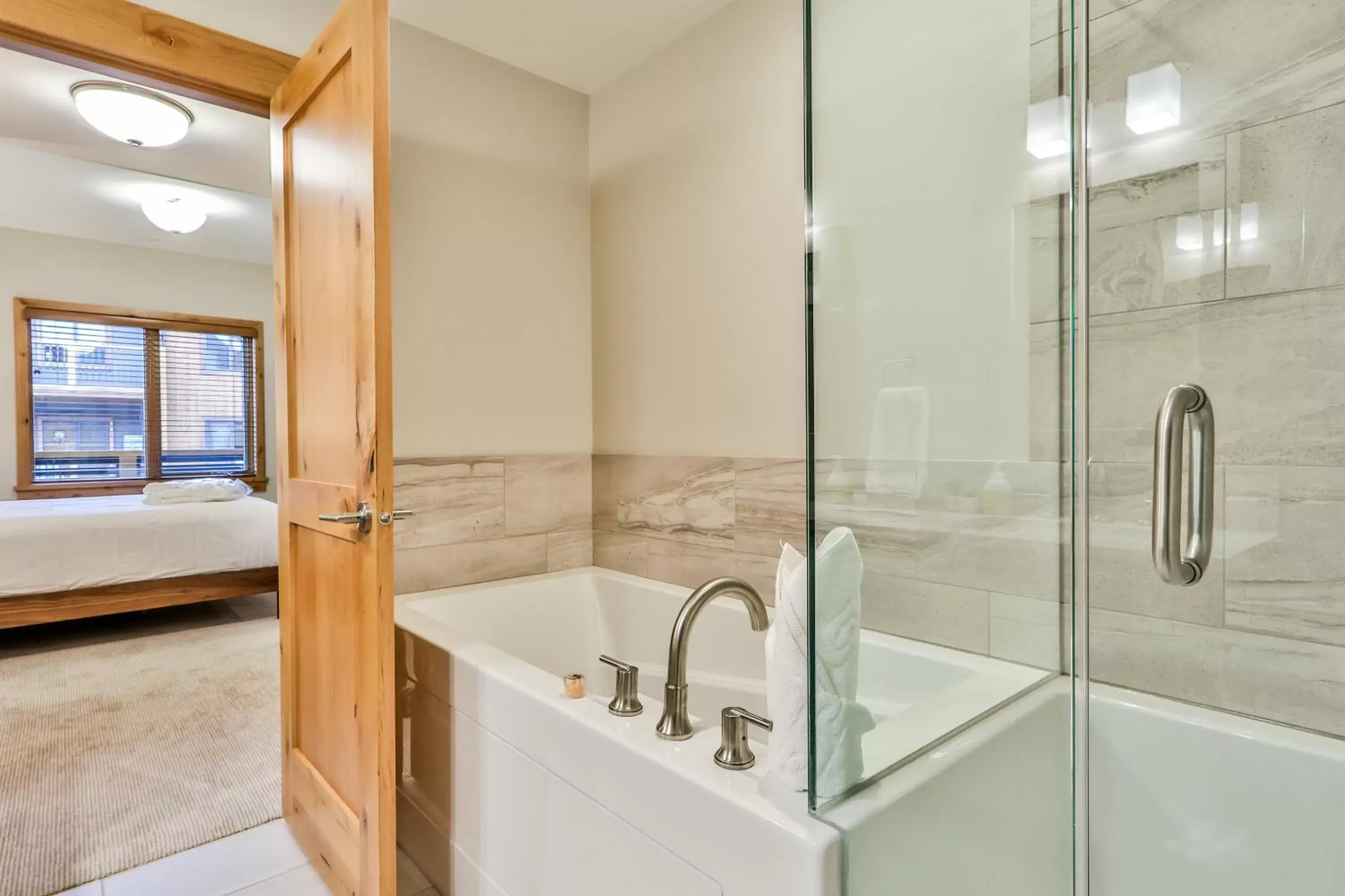 Bathroom in Tamarack Lodge by Spring Creek Vacations