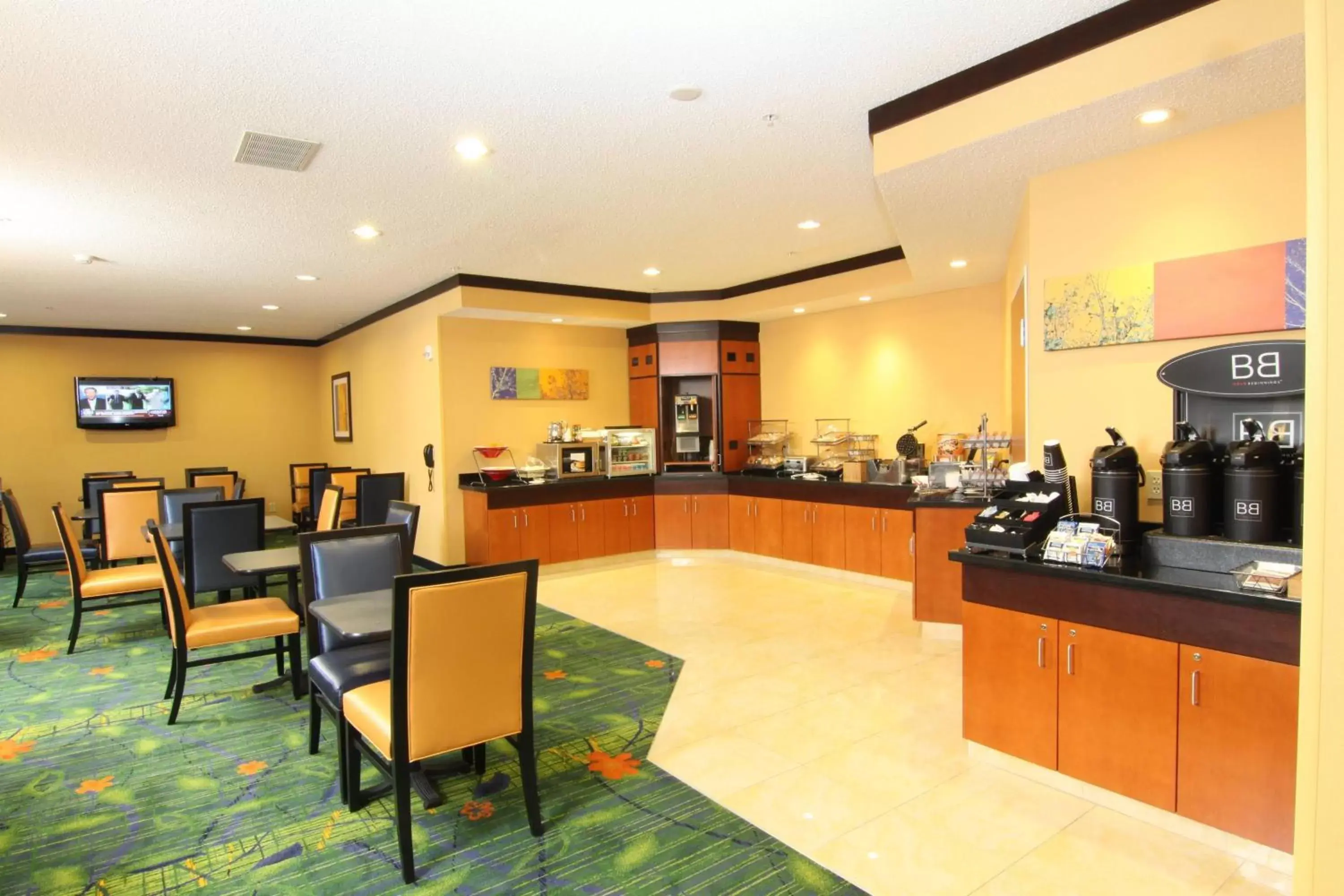 Breakfast, Restaurant/Places to Eat in Fairfield Inn & Suites Minneapolis Burnsville