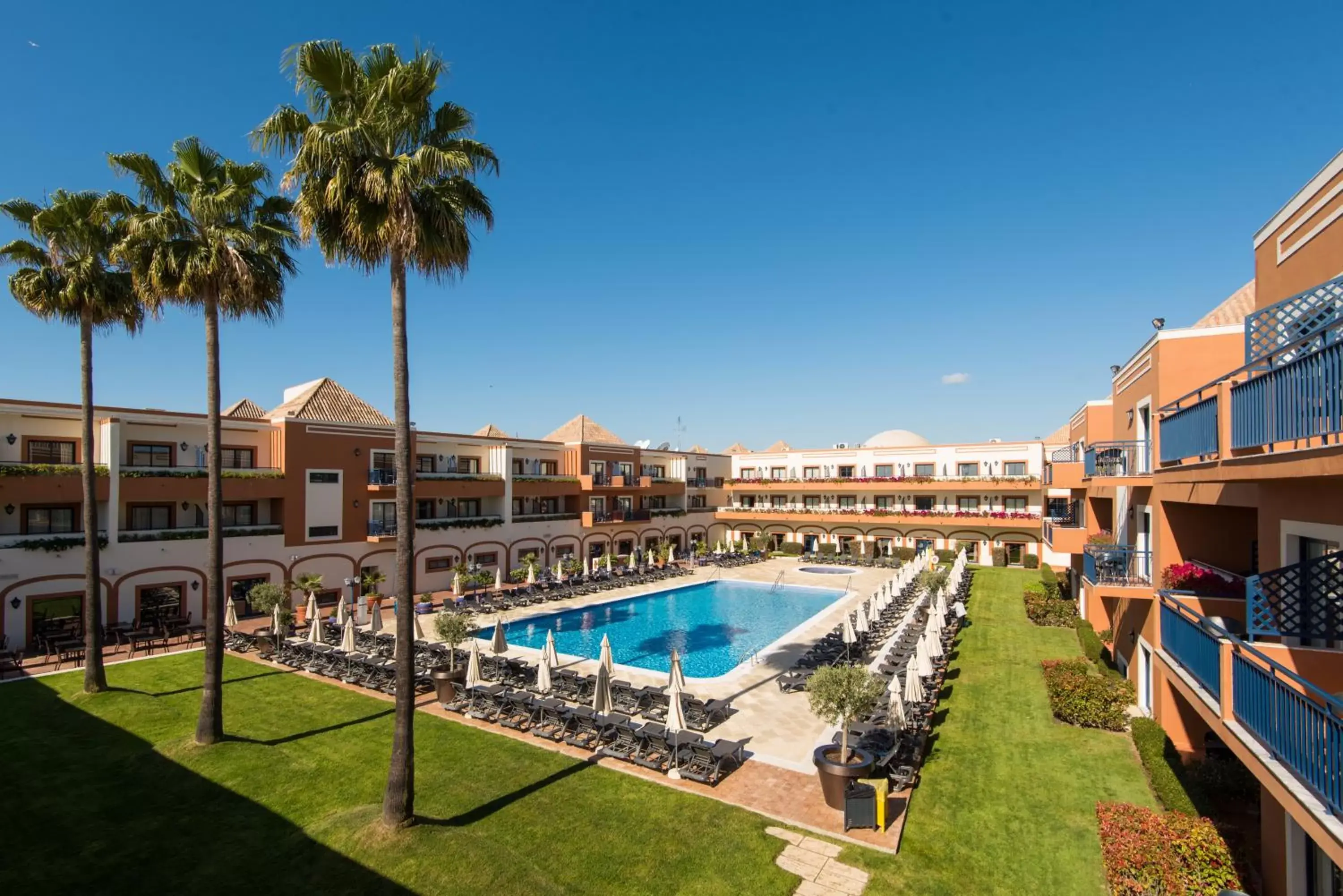 Garden, Pool View in Vila Gale Tavira