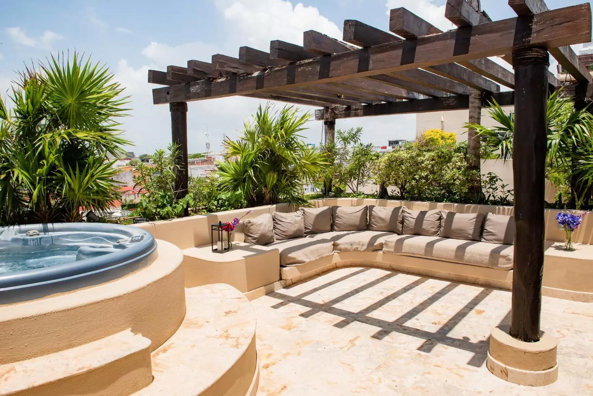 Patio, Swimming Pool in El Taj Oceanfront and Beachside Condo Hotel