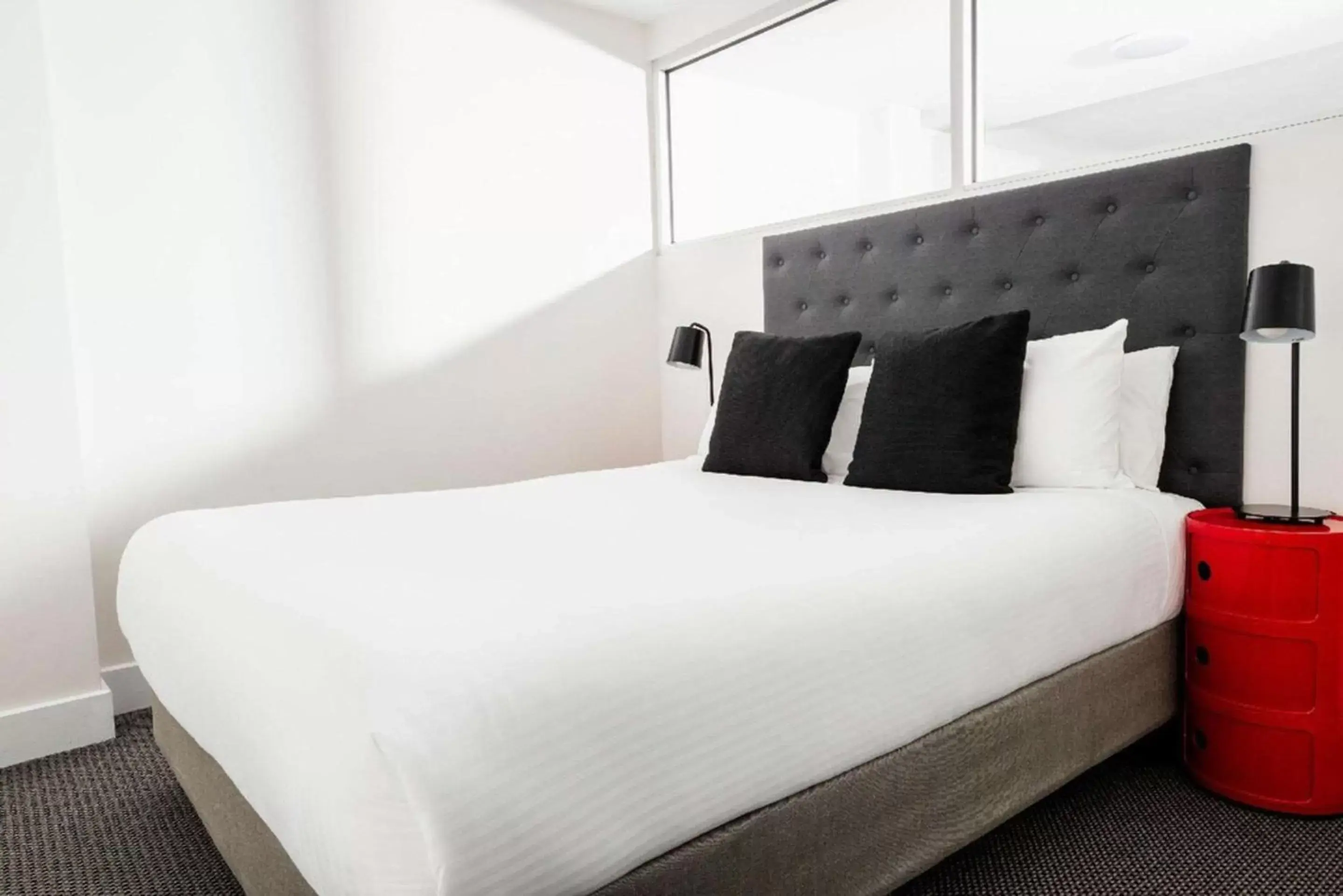 Bedroom, Bed in Quality Apartments Melbourne Central