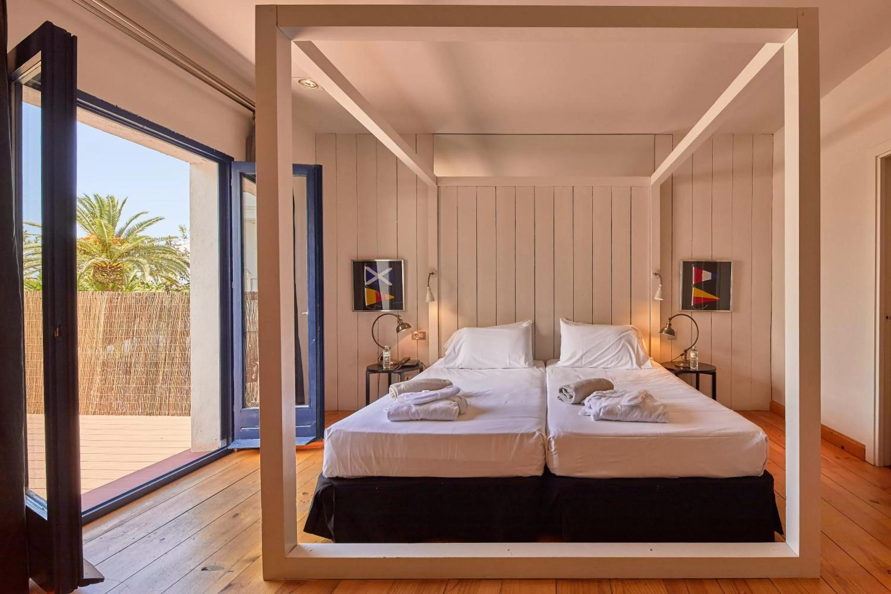 Bedroom, Bed in Hotel Trias