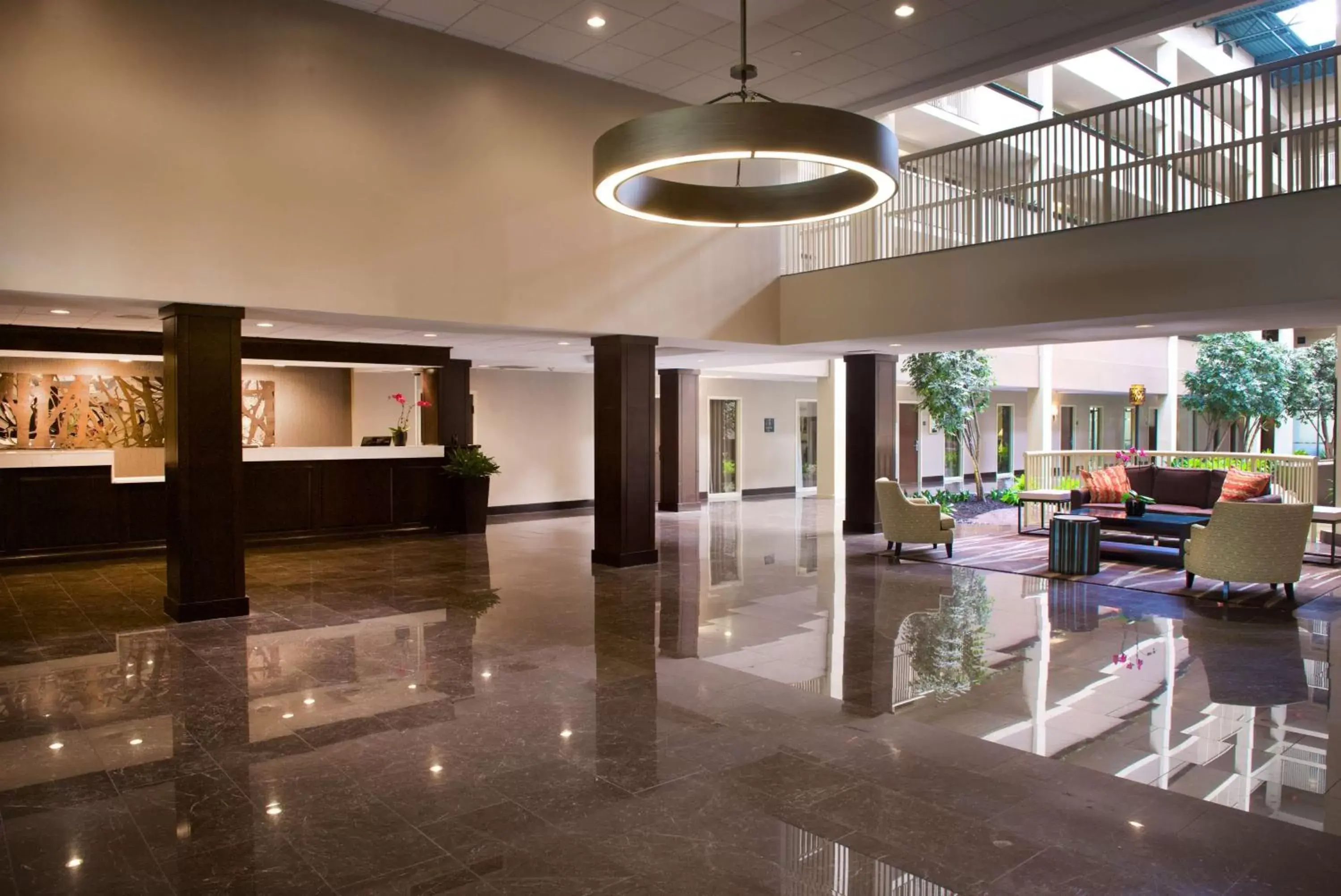 Lobby or reception, Lobby/Reception in Embassy Suites by Hilton Philadelphia Airport