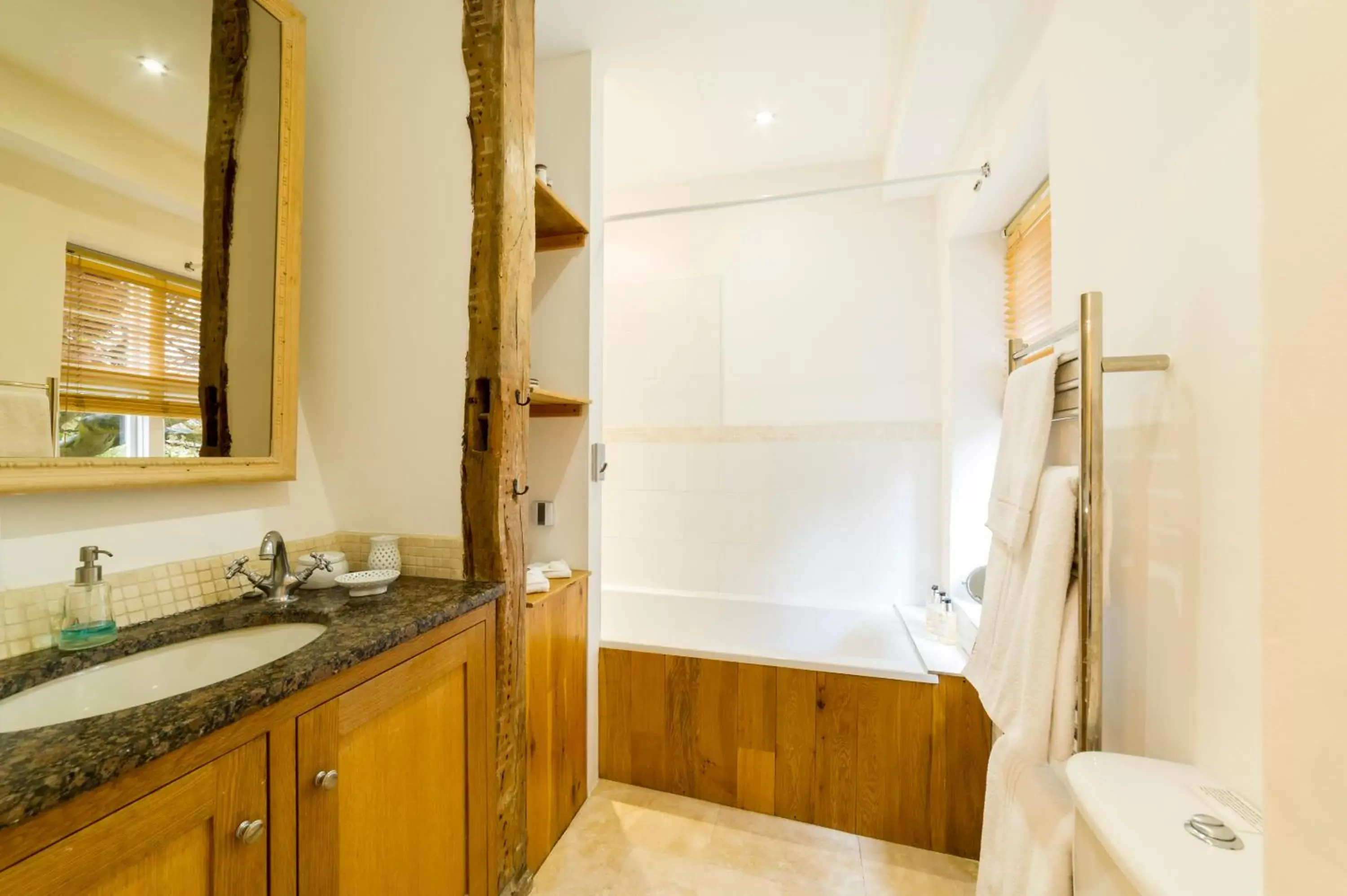 Bathroom in Molland Manor House Bed & Breakfast