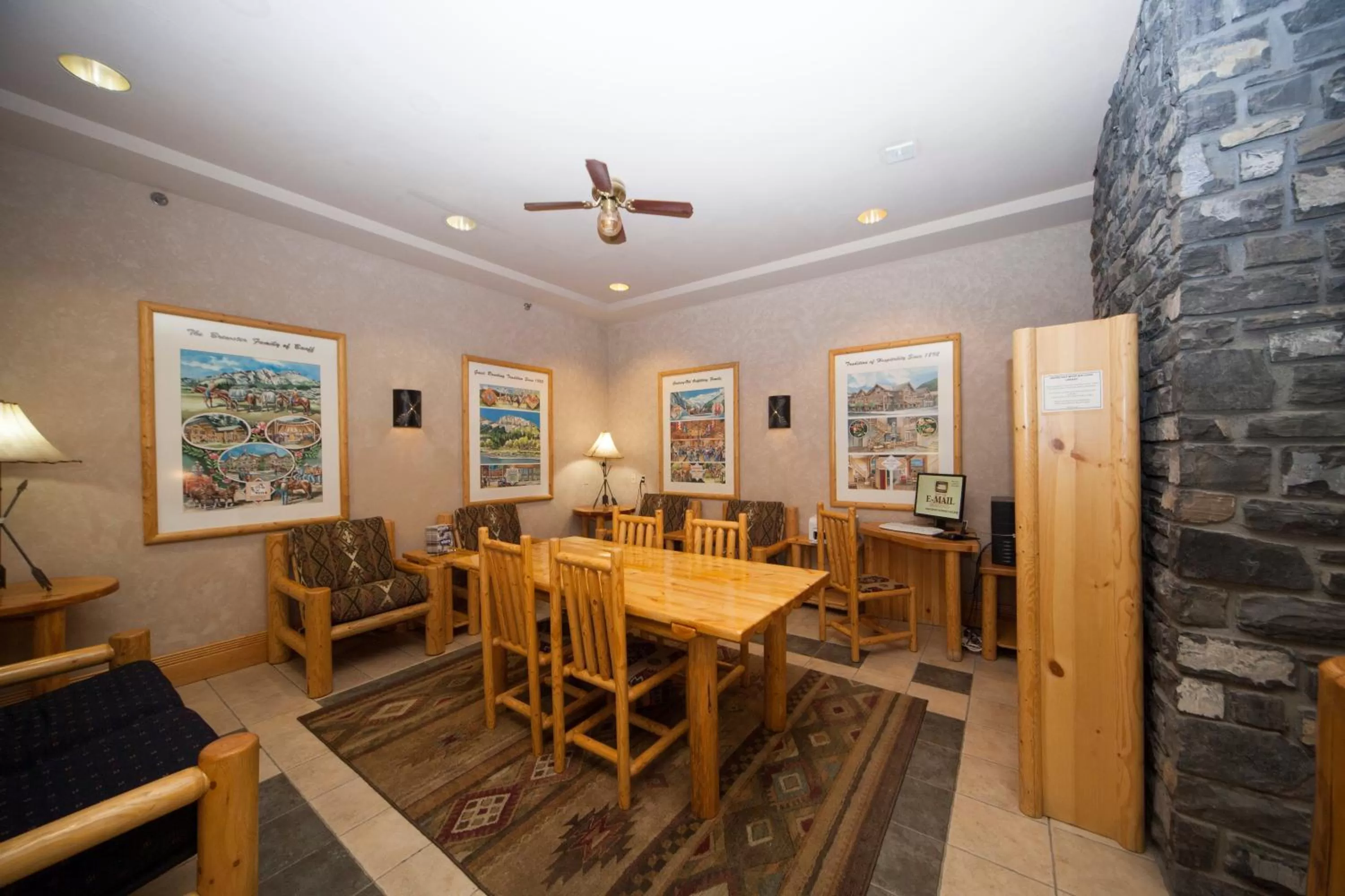 Lobby or reception in Brewster Mountain Lodge