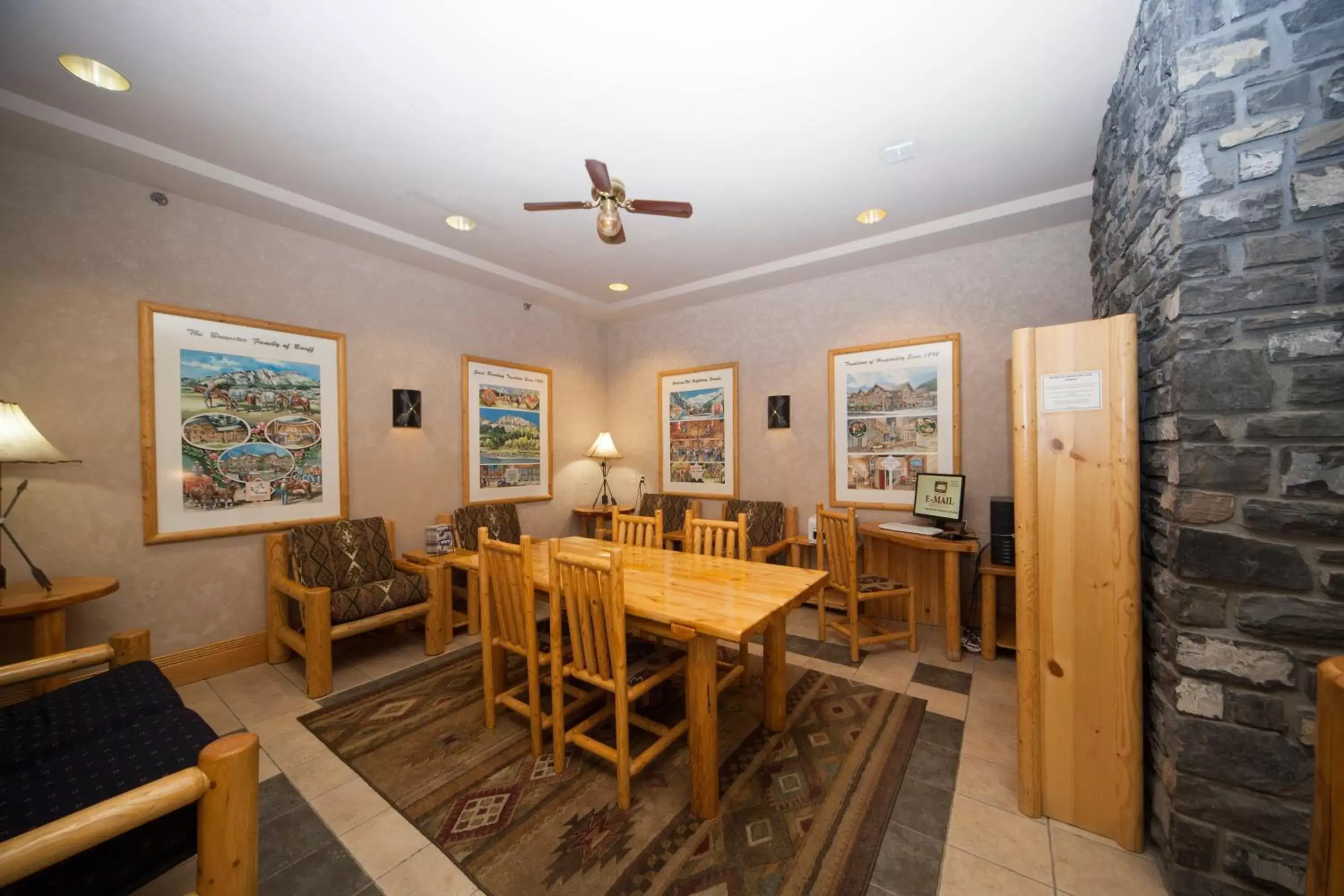 Lobby or reception in Brewster Mountain Lodge Lobby or reception in Brewster Mountain Lodge