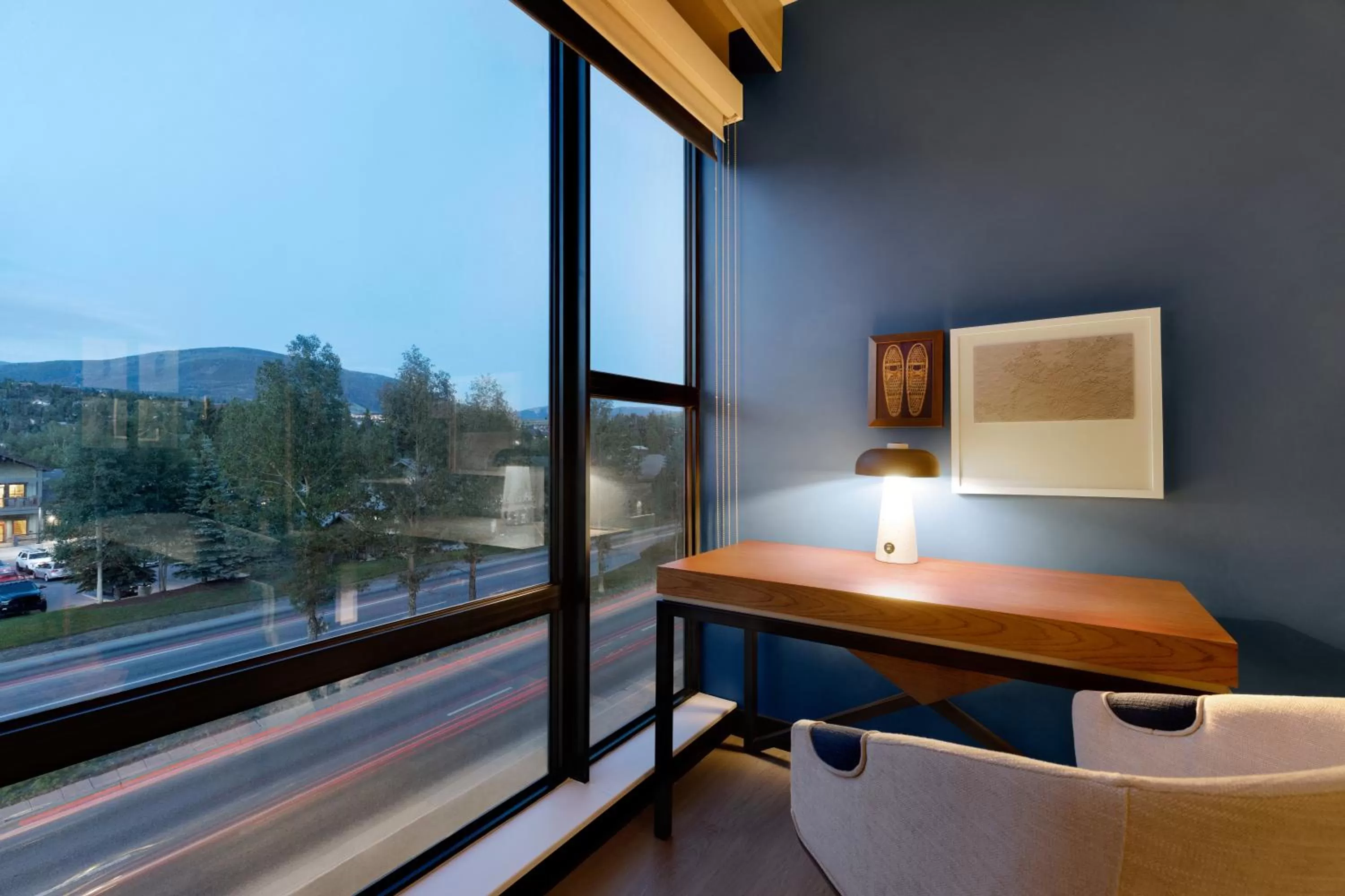 Seating area in Hotel Indigo - Silverthorne by IHG