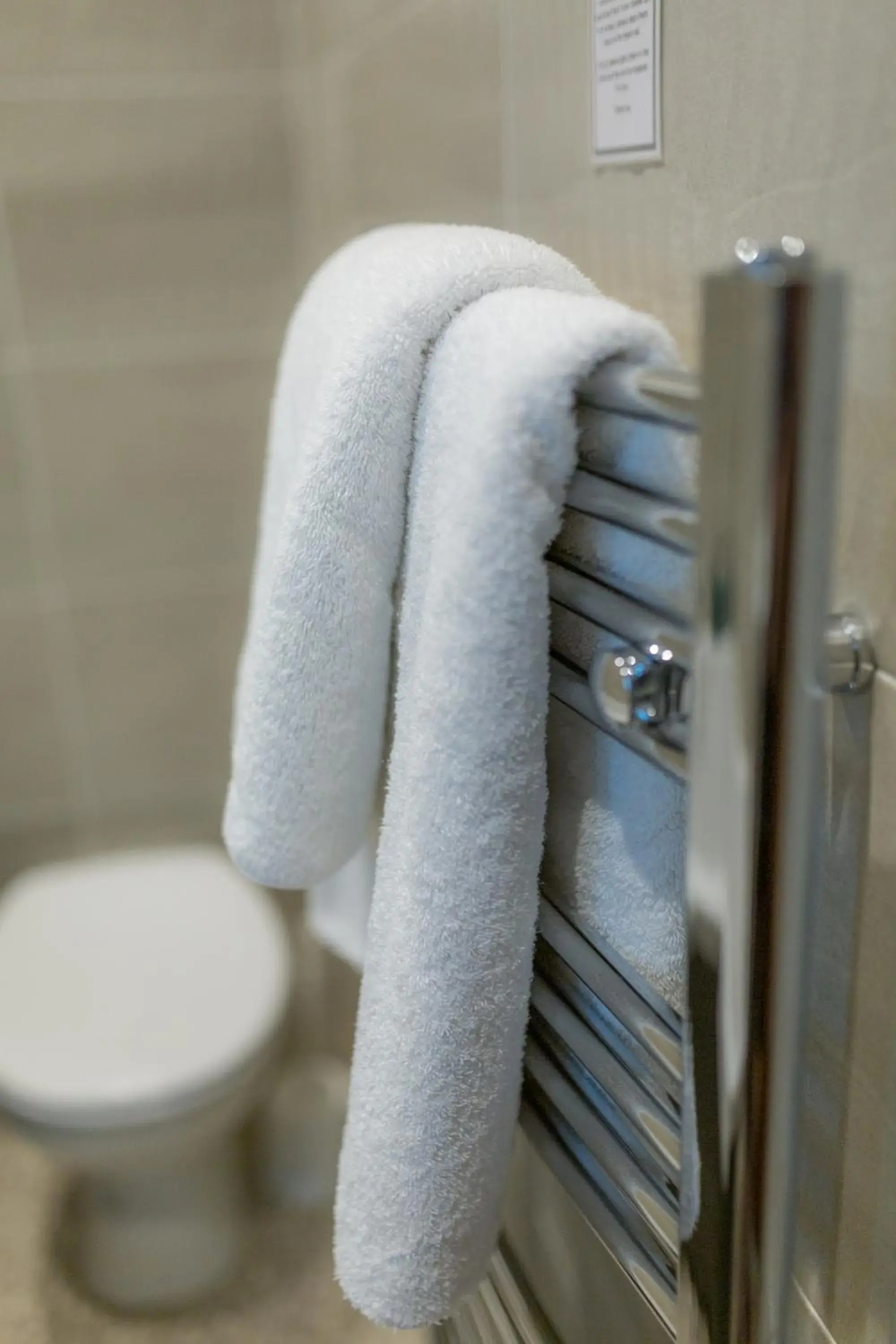 Bathroom in Best Western Sysonby Knoll