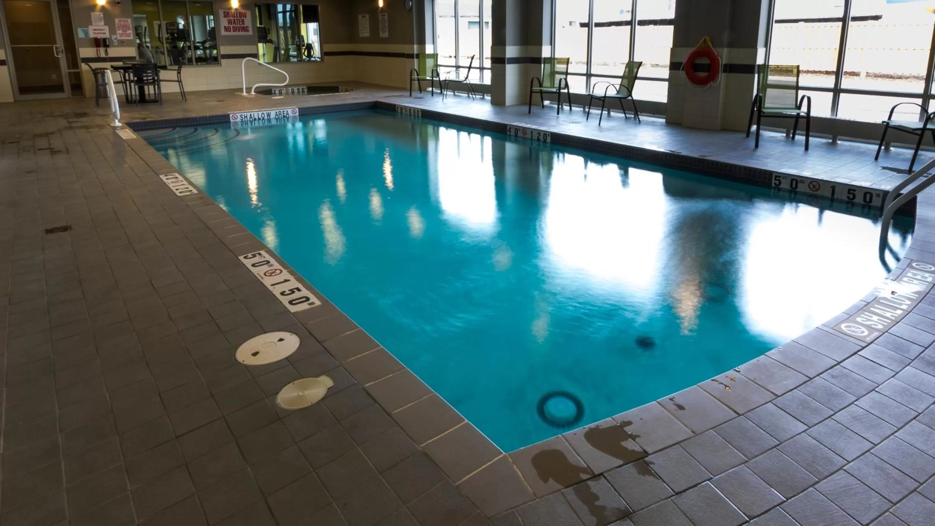 Swimming pool in Holiday Inn Express Thunder Bay by IHG