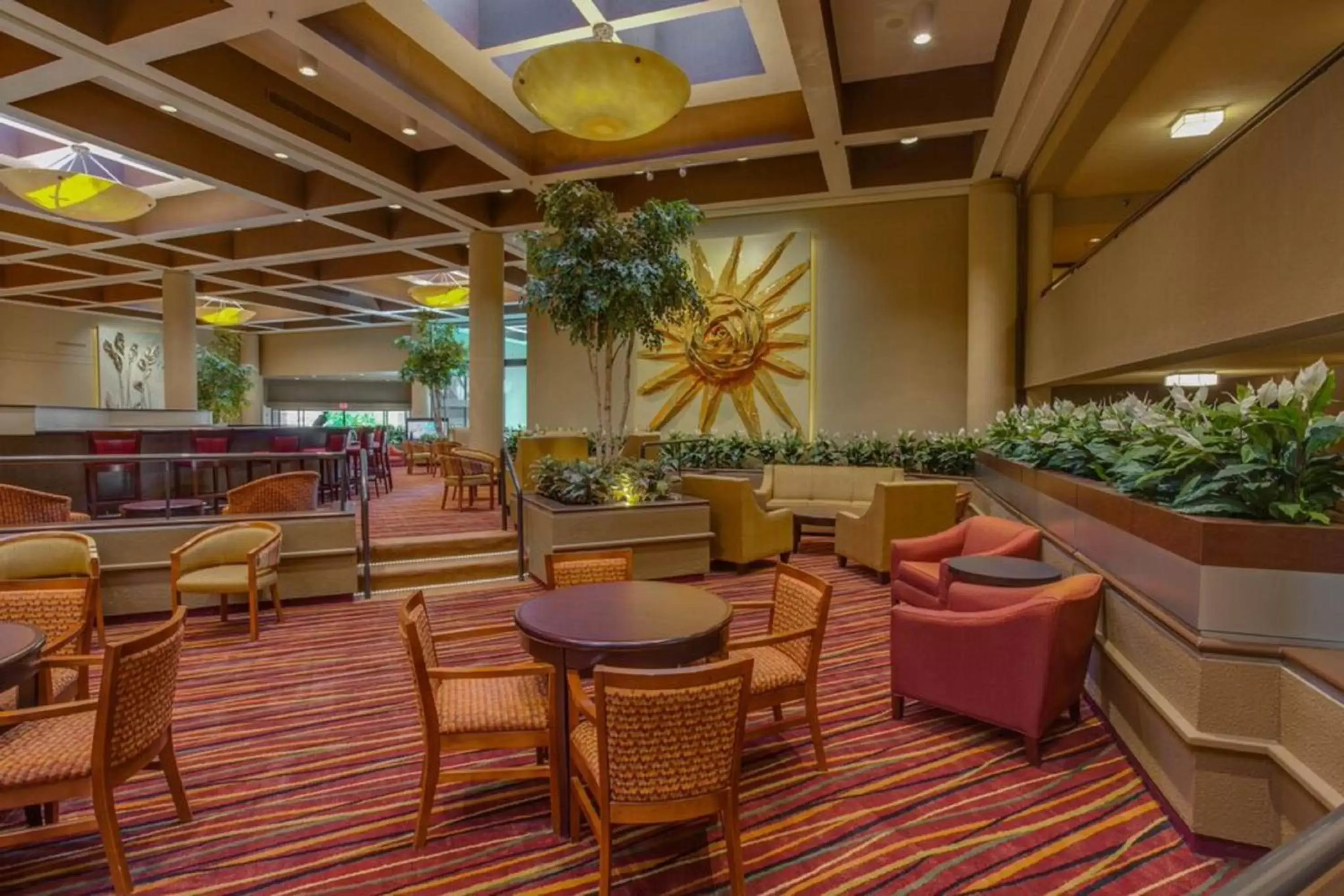 Property building, Lounge/Bar in Holiday Inn - Executive Center-Columbia Mall, an IHG Hotel