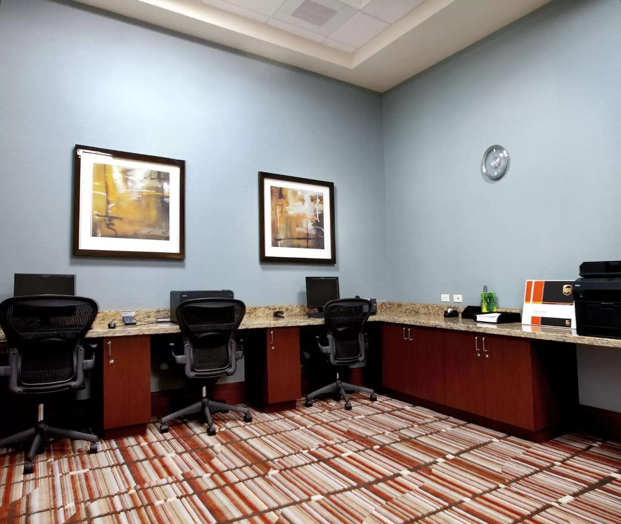 Business facilities in Embassy Suites Palmdale
