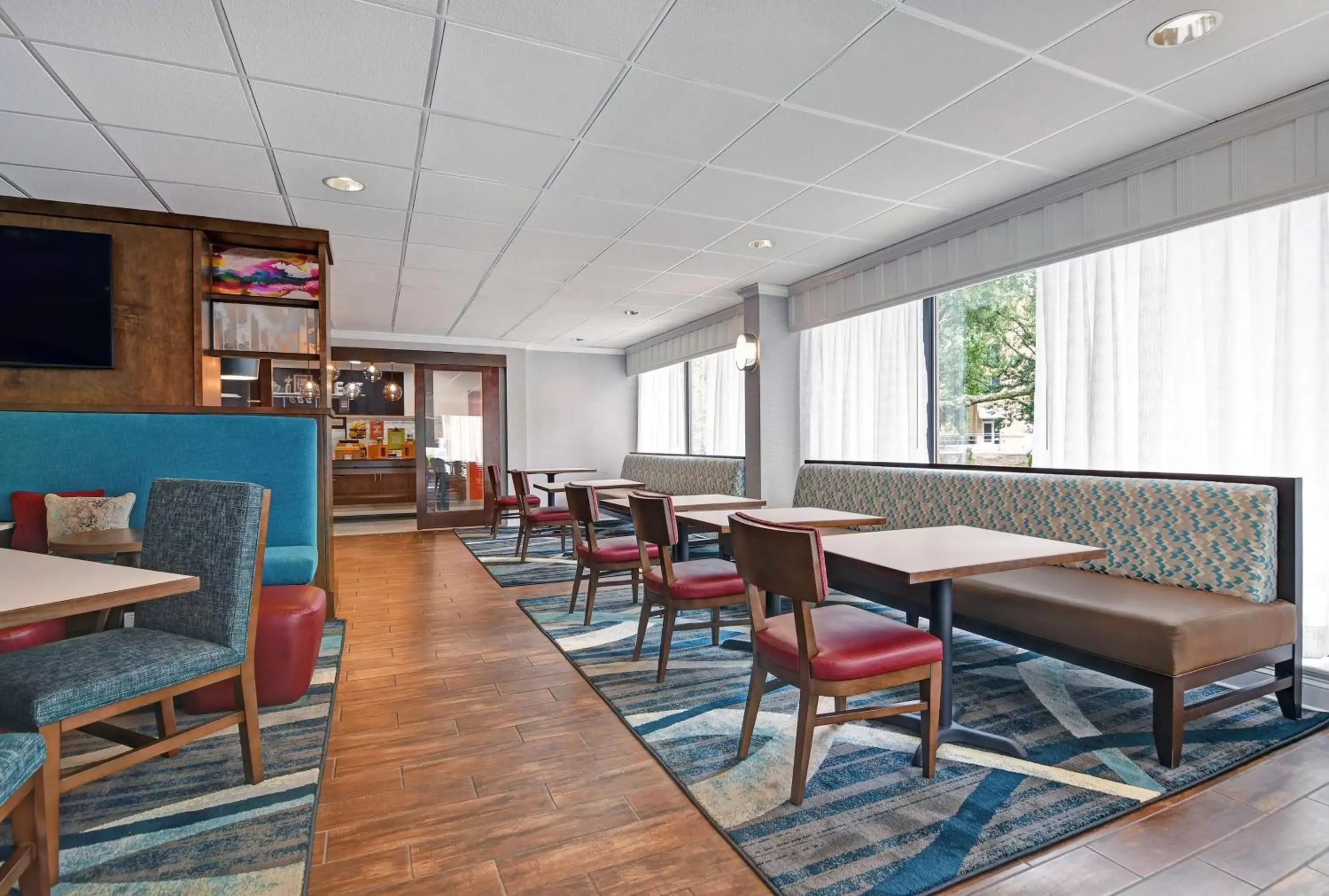 Lobby or reception in Hampton Inn Patriots Point Lobby or reception in Hampton Inn Patriots Point