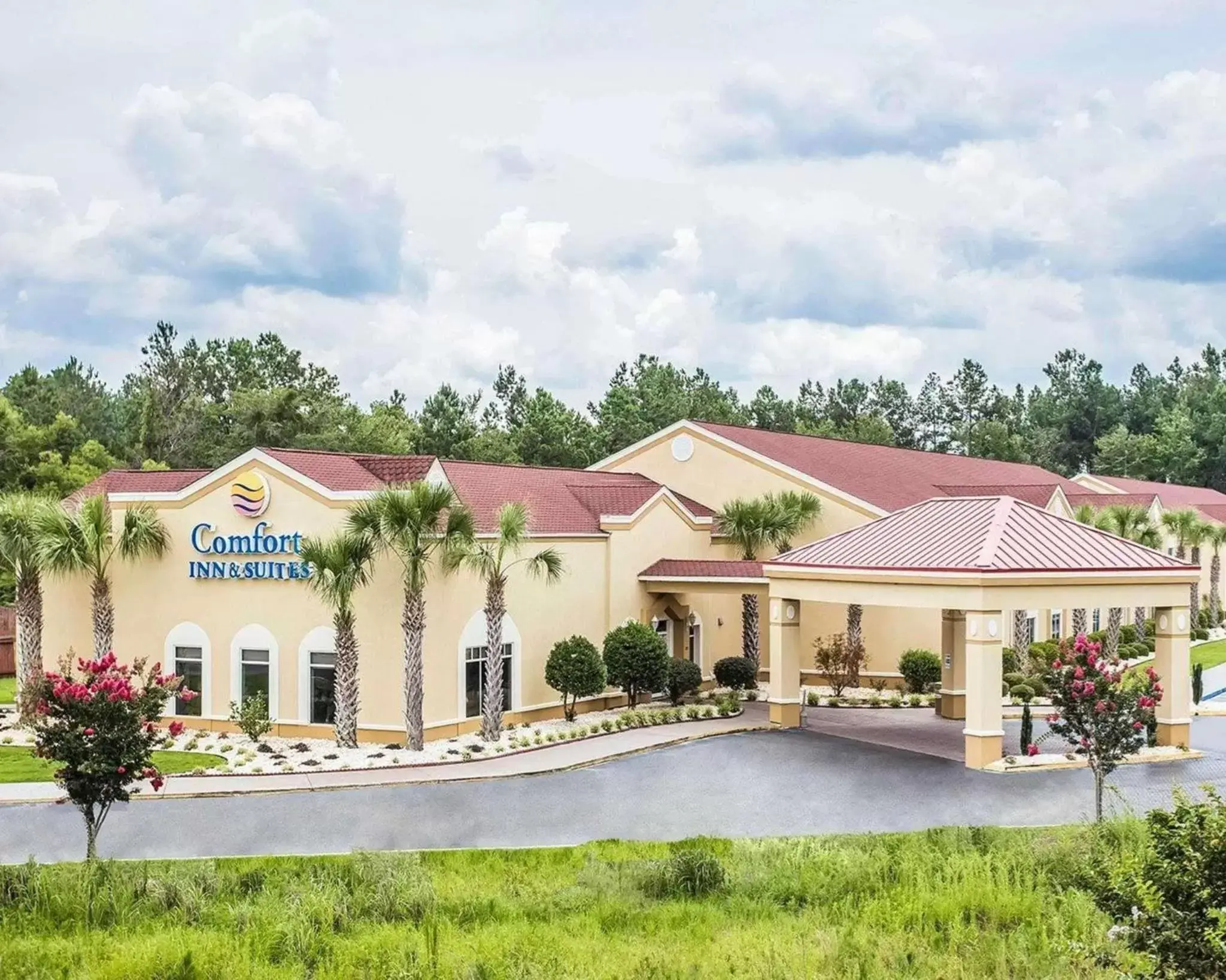 Property building in Comfort Inn & Suites Walterboro I-95