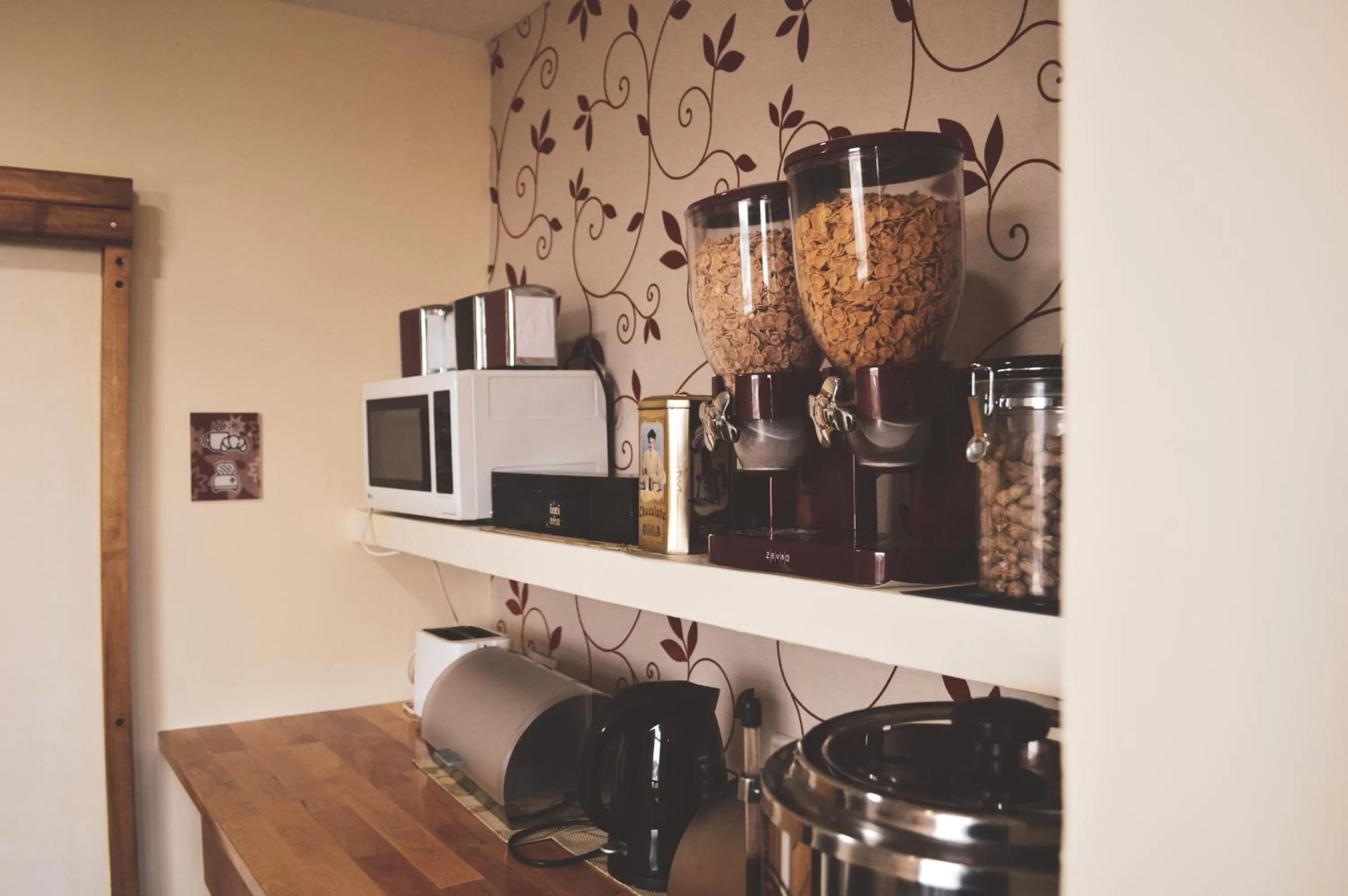 Buffet breakfast in Hosteria Foike